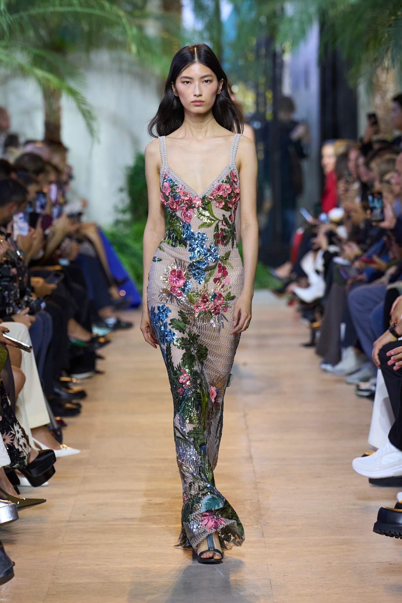 Elie Saab فستان مطرز ضيق من