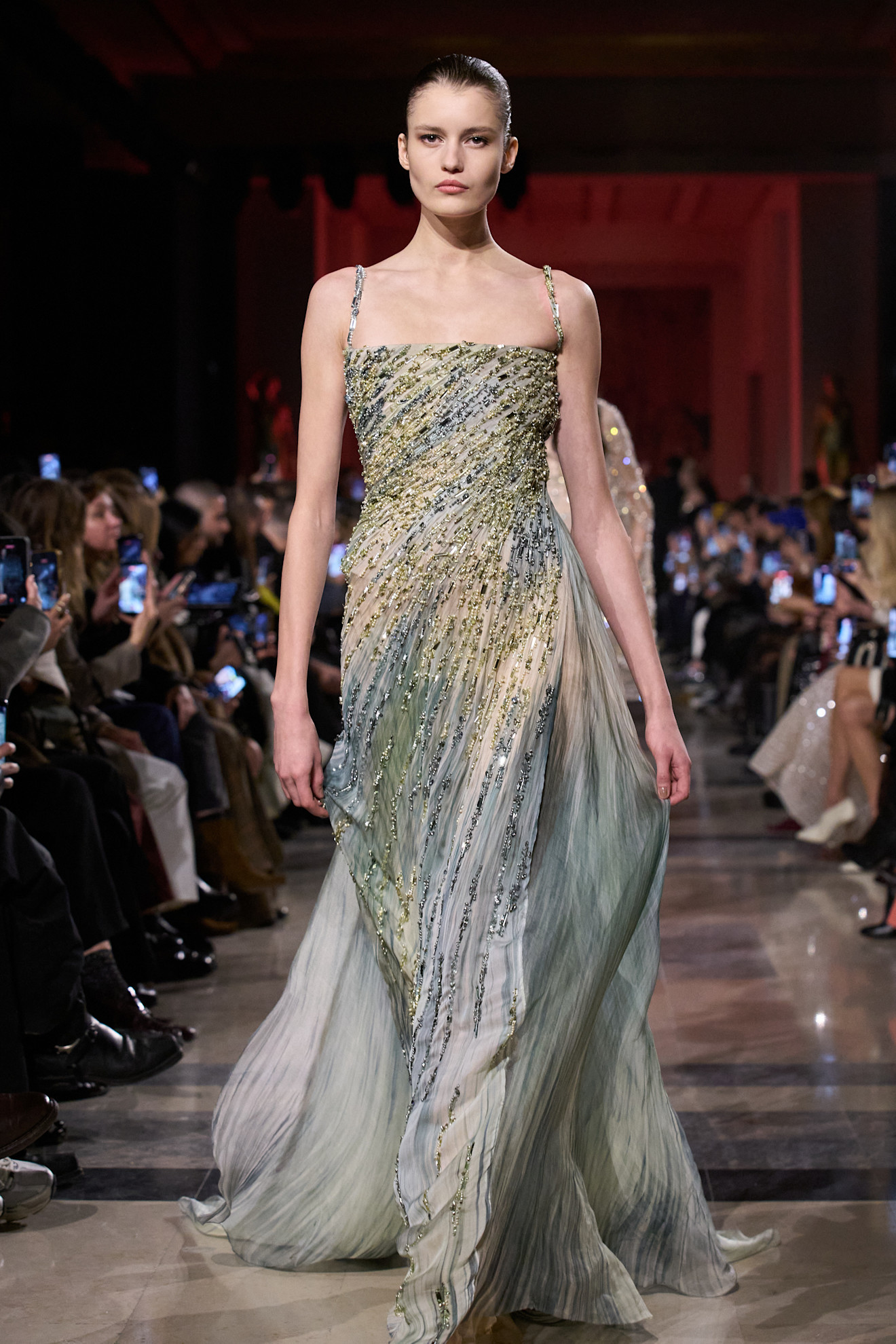 مجموعة إيلي صعب للأزياء الراقية لربيع وصيف 2026