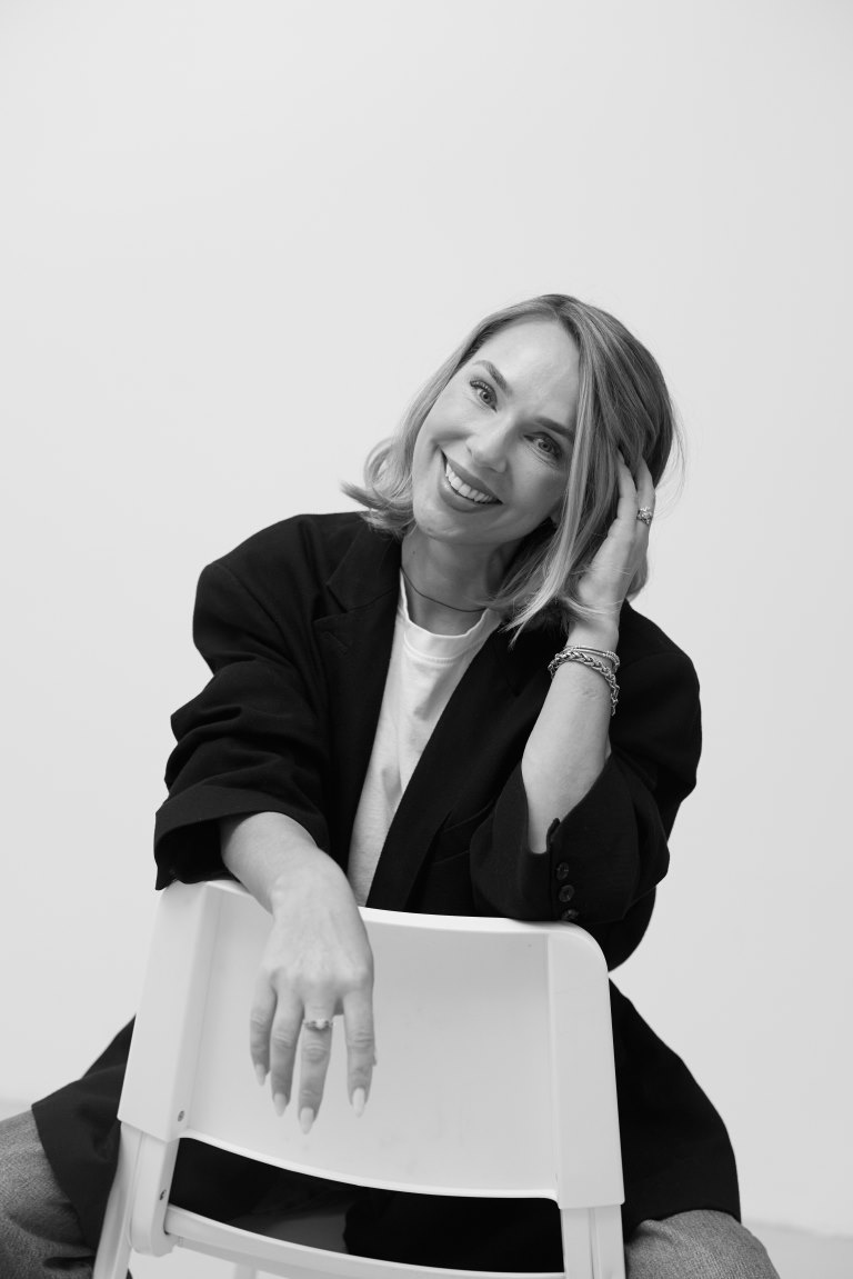 "هي" تحاور Emma Norström-Dunnو Sonia Ben Maaouia