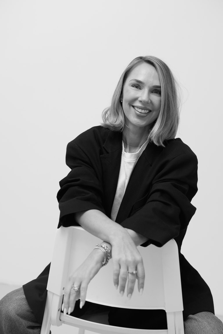 "هي" تحاور Emma Norström-Dunnو Sonia Ben Maaouia