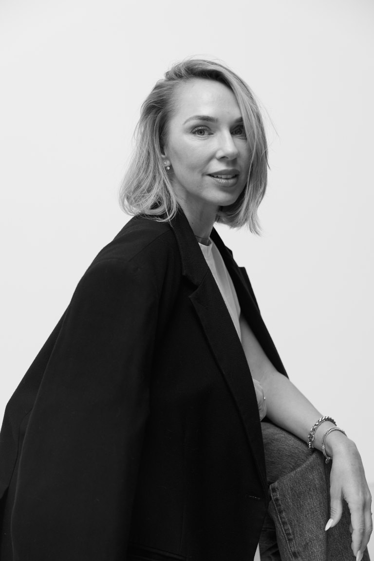 "هي" تحاور Emma Norström-Dunnو Sonia Ben Maaouia