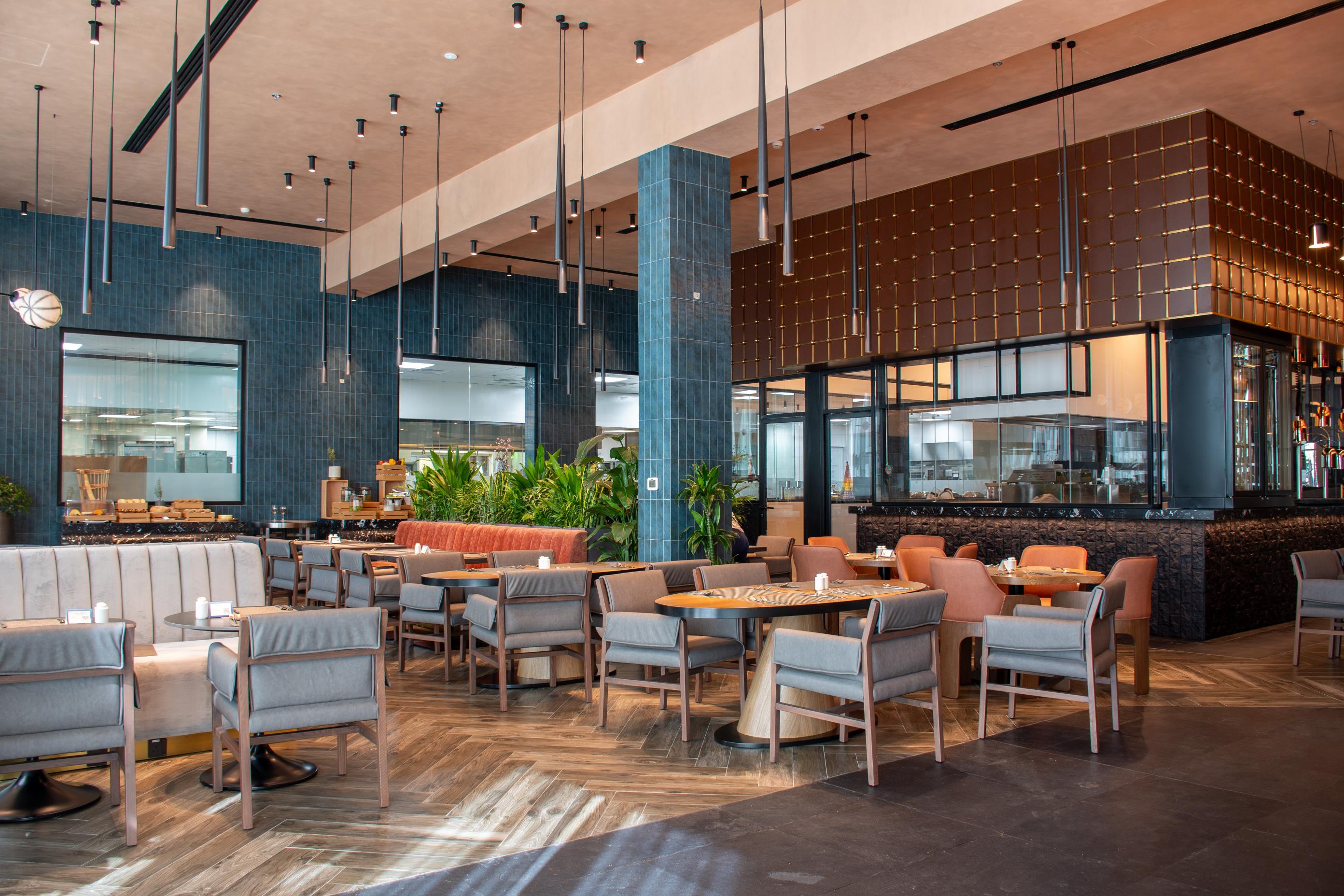 Entre Nous x Novotel Trade Centre