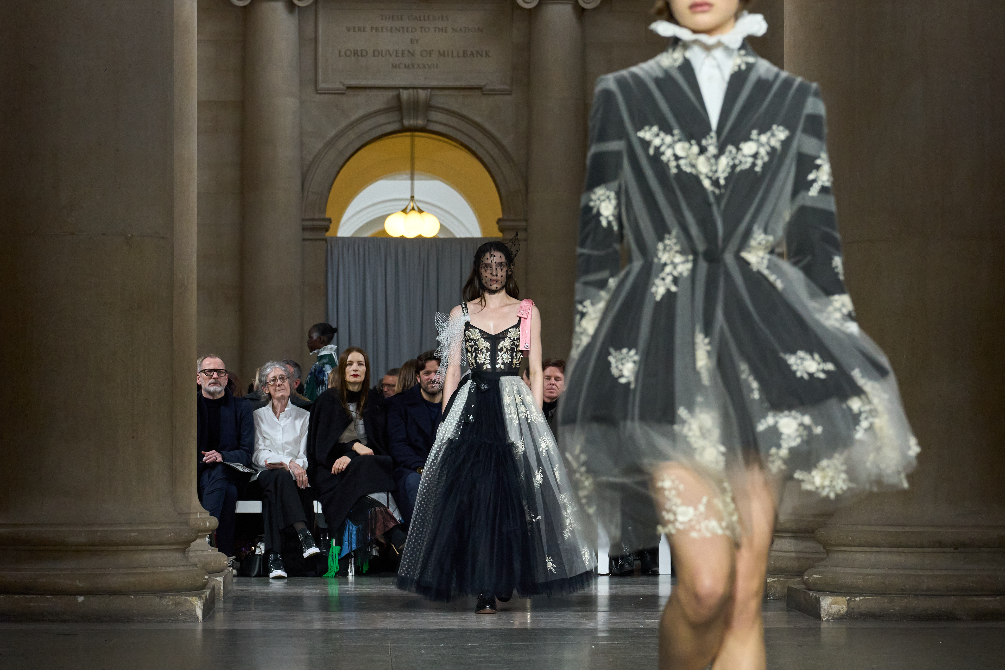 من مجموعة Erdem خريف و شتاء 2026 للملابس الجاهزة