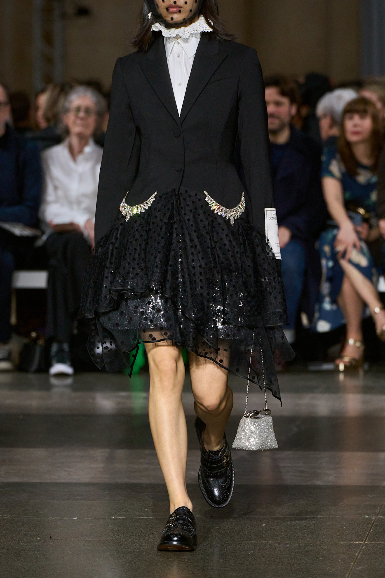 من مجموعة Erdem خريف و شتاء 2026 للملابس الجاهزة