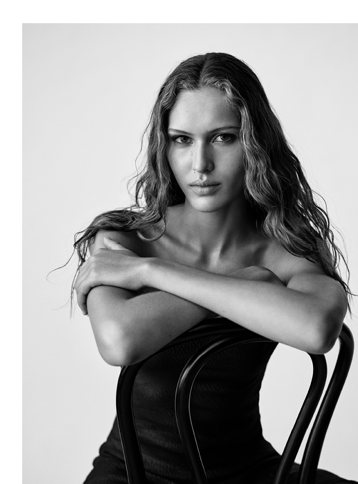 FACE_ANGELINA_KENDALL_PORTRAIT_1