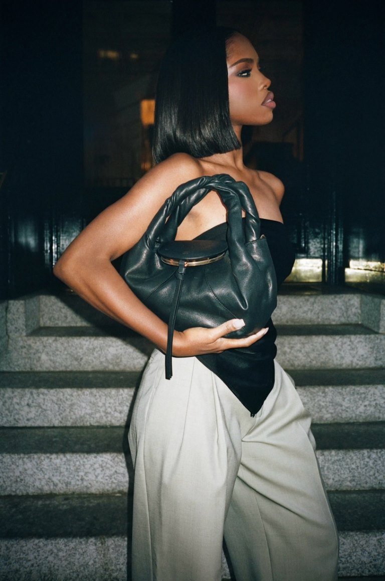 حقيبة Spy Bag من FENDI