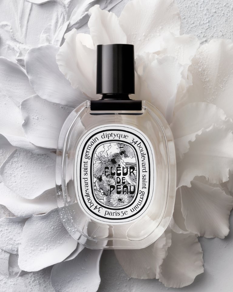 عطر FLEUR DE PEAU الجديد: توليفة تتغنّى بنعومة المسك الأبيض