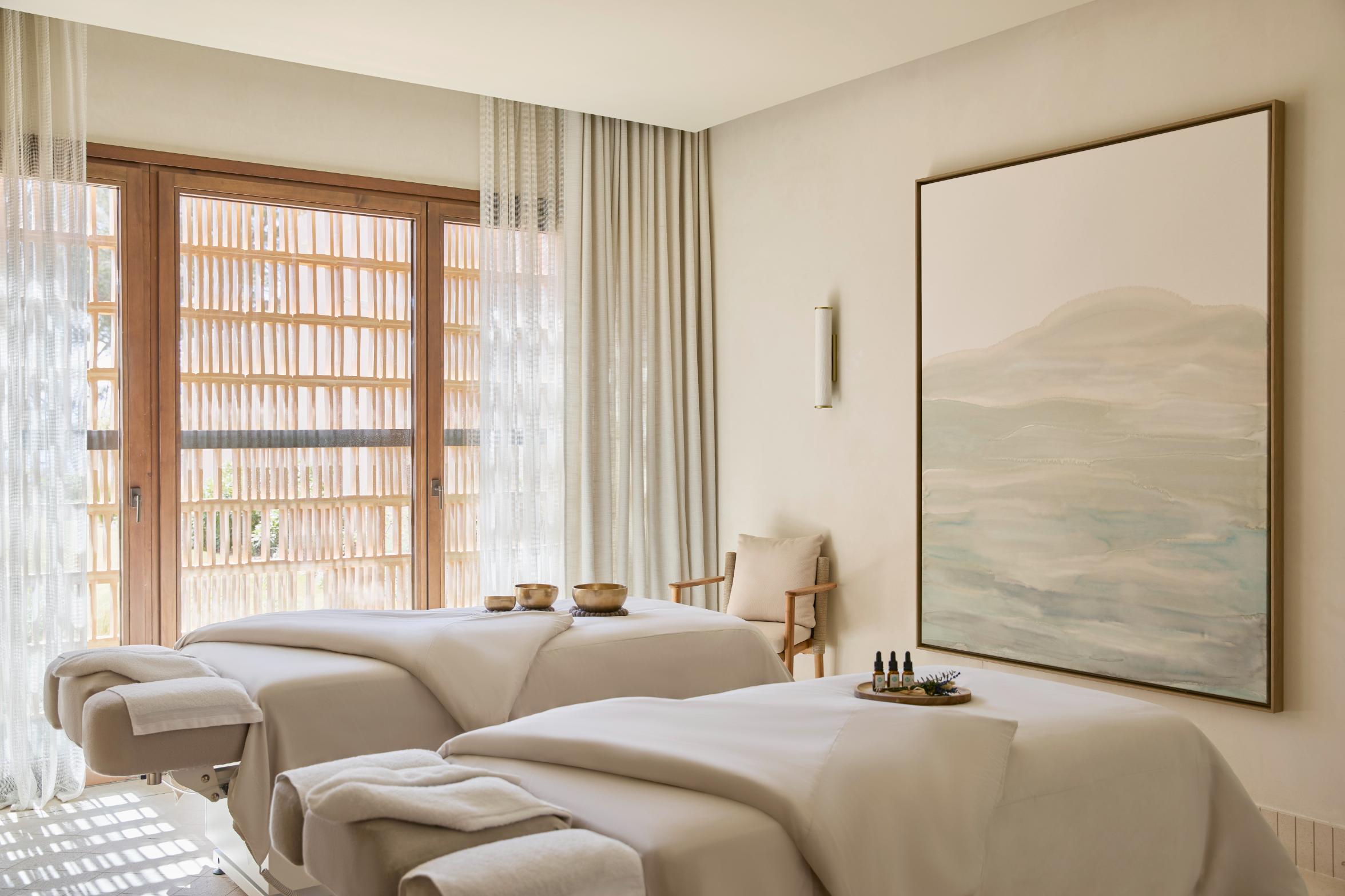 دافني لامبرتس تطلق ALAM Reserve في Four Seasons Resort Mallorca at Formentor