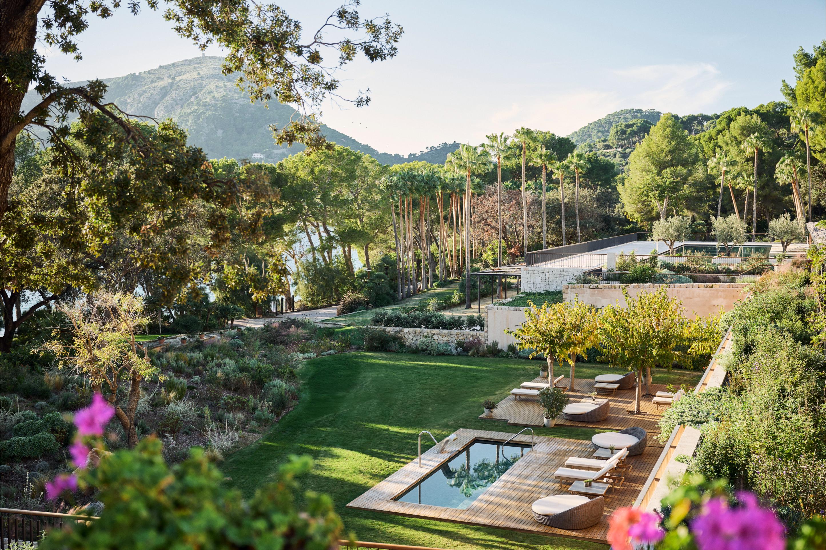 دافني لامبرتس تطلق ALAM Reserve في Four Seasons Resort Mallorca at Formentor