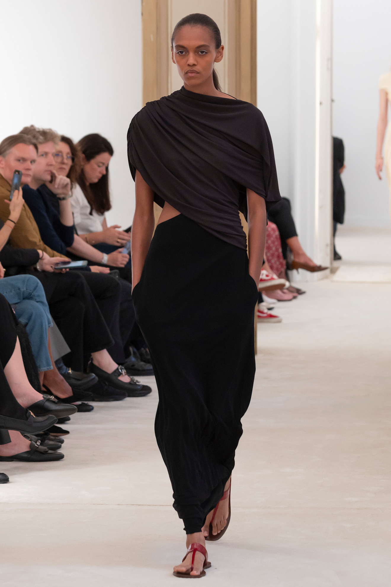 مجموعة Alberta Ferretti لربيع وصيف