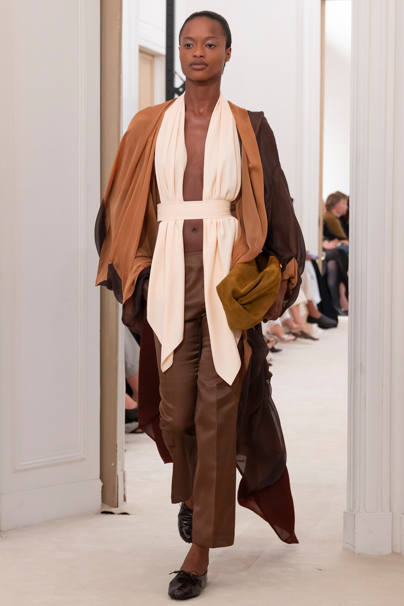 مجموعة Alberta Ferretti لربيع وصيف