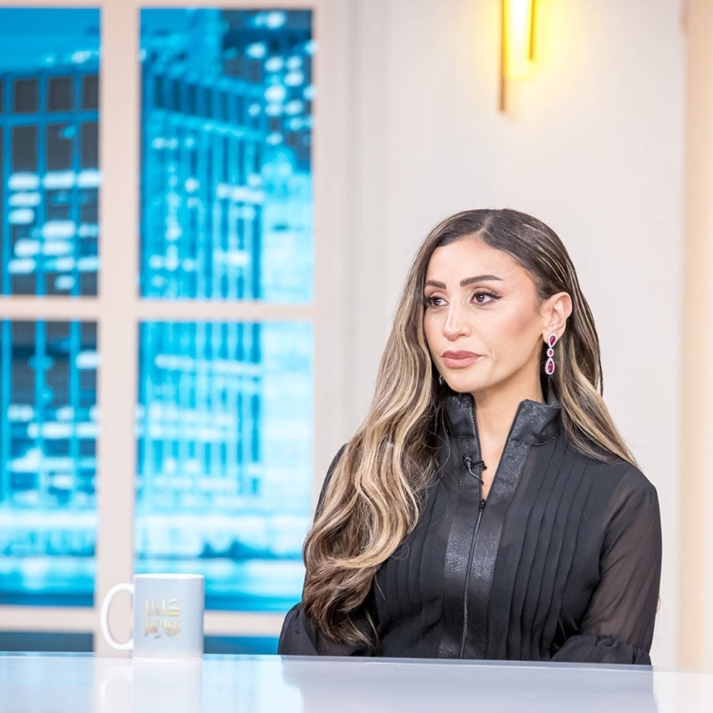 دينا الشربيني في أول ظهور لها بعد وفاة والديها