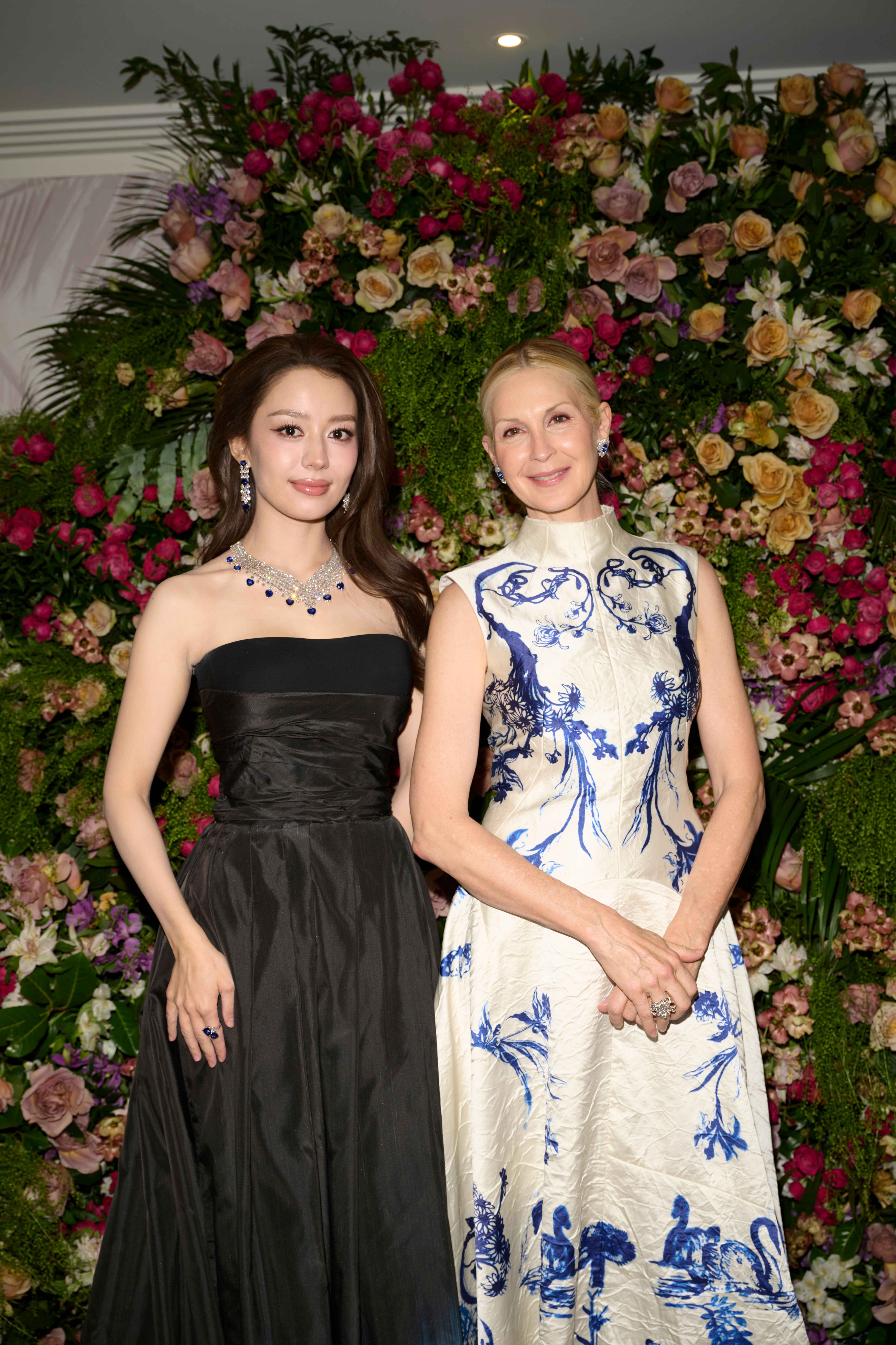 Gina Alice Redlinger, Kelly Rutherford