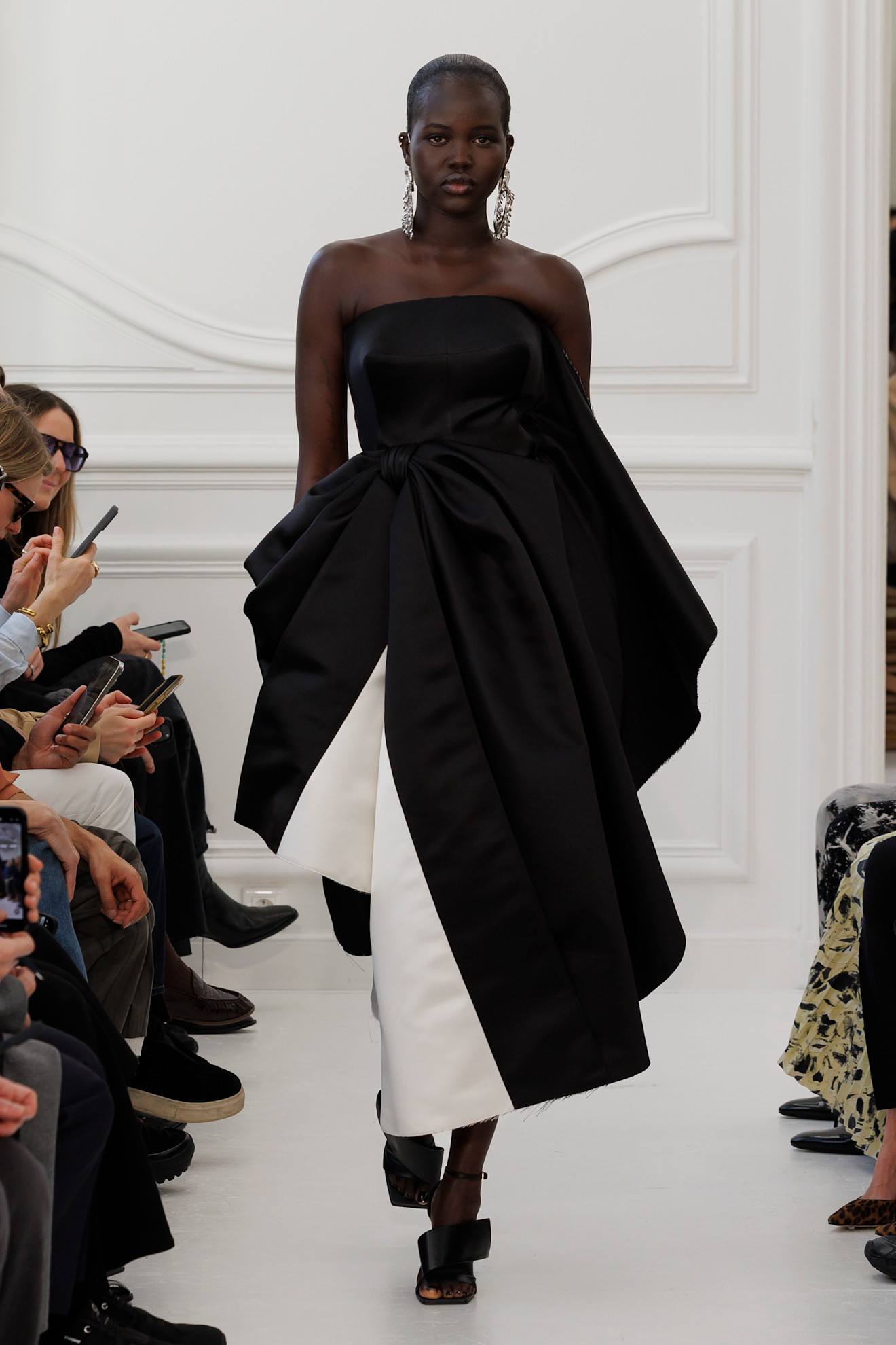 Givenchy خريف و شتاء 2025 للملابس الجاهزة