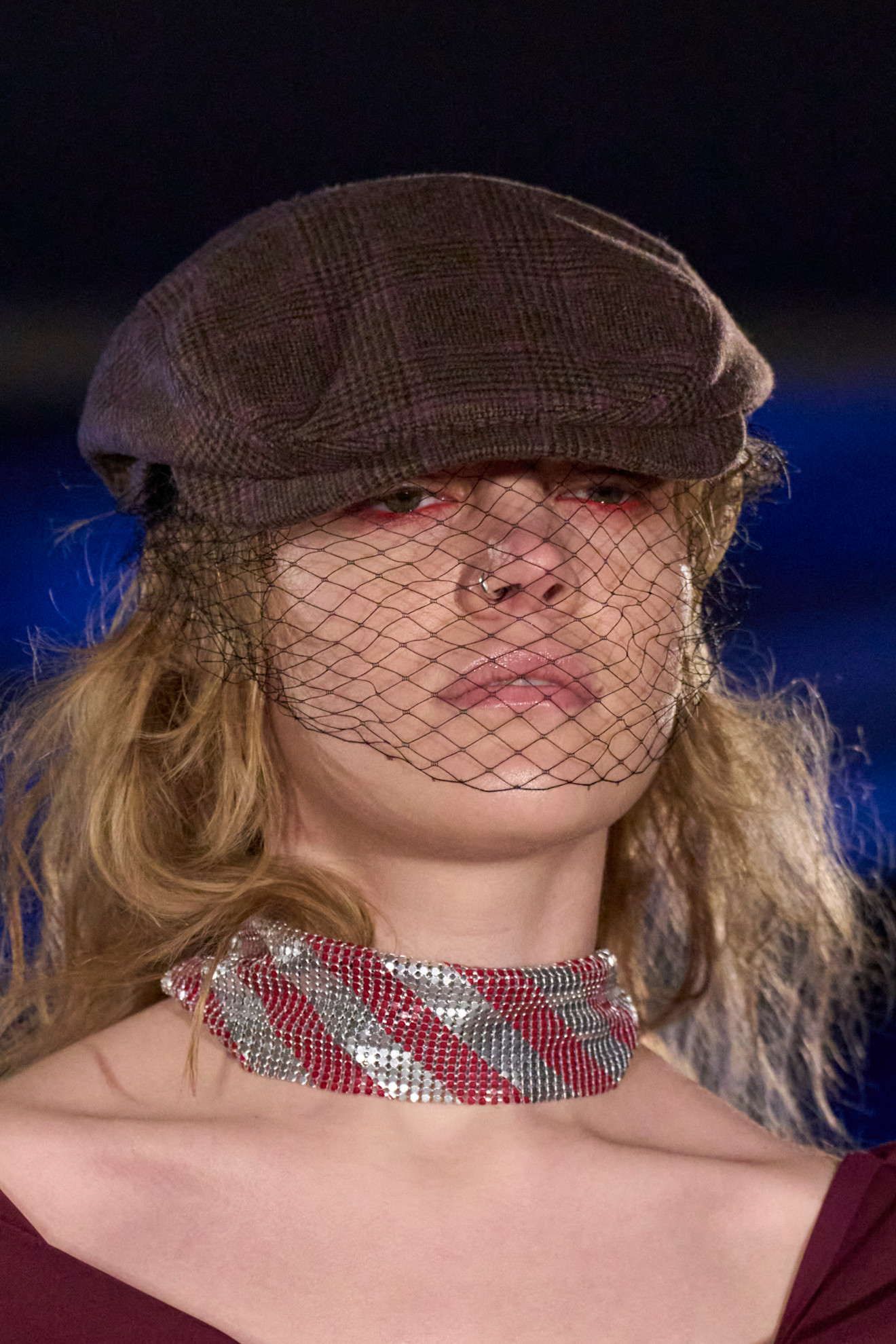 Gorey قبعة بائع الصحف من