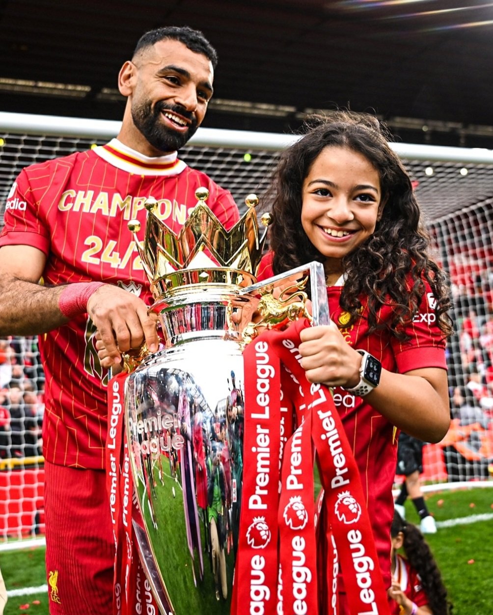 محمد صلاح مع ابنته مكة