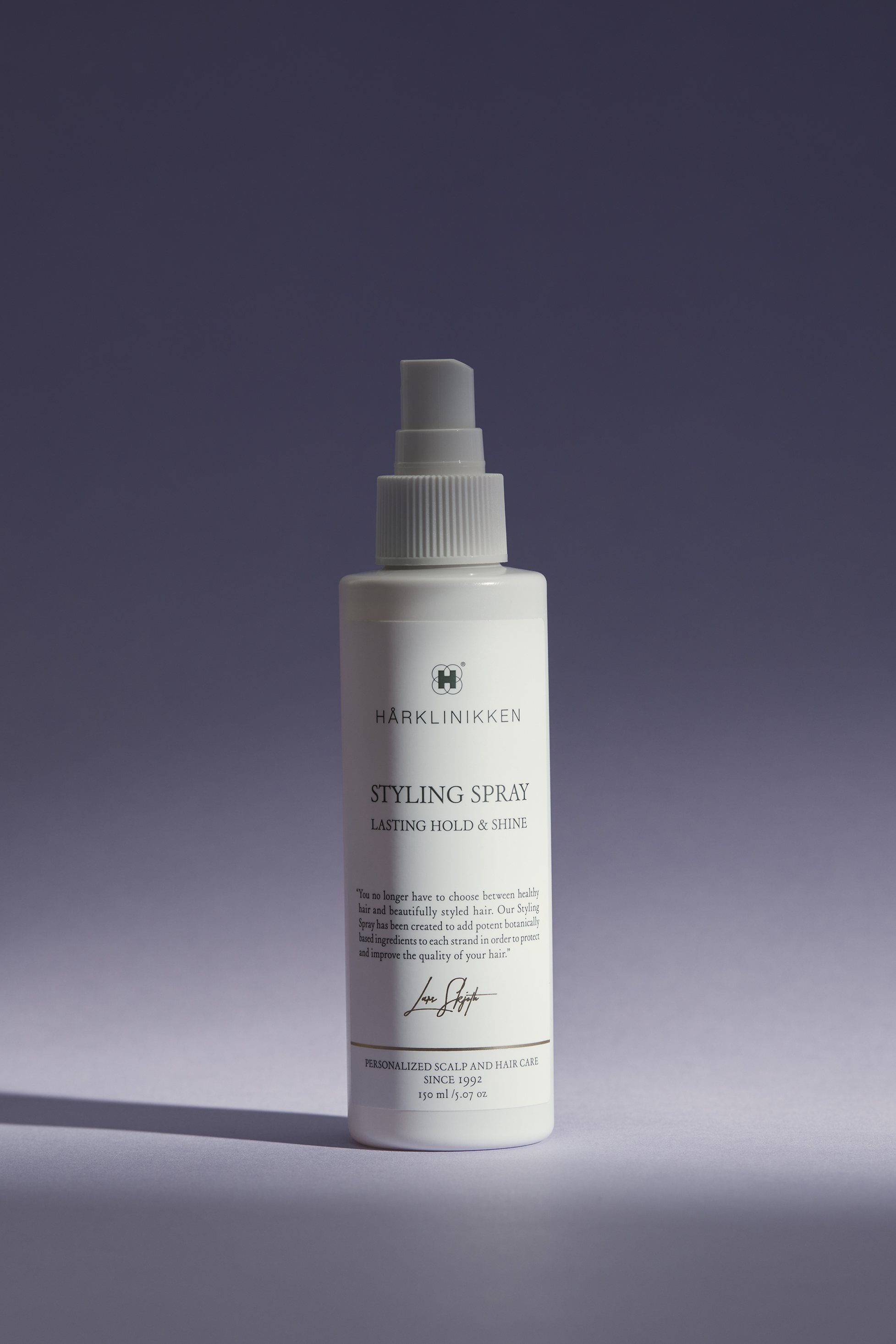 Styling Spray من "هاركلينيكن" Harklinikken