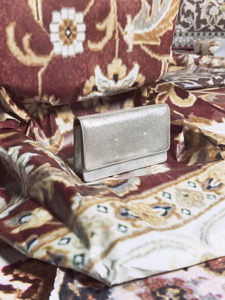 MAISON MARGIELA تطلق تشكيلة حصرية من الإكسسوارات المخصصة للشرق الأوسط 