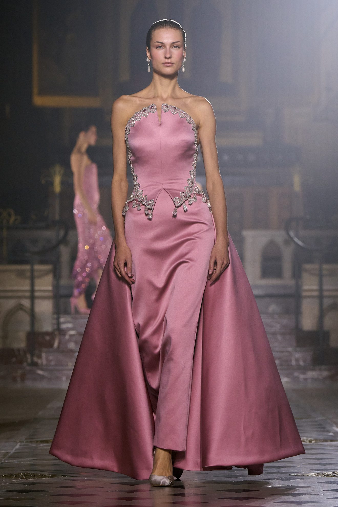 مجموعة George Hobeika للأزياء الراقية لربيع وصيف 2026