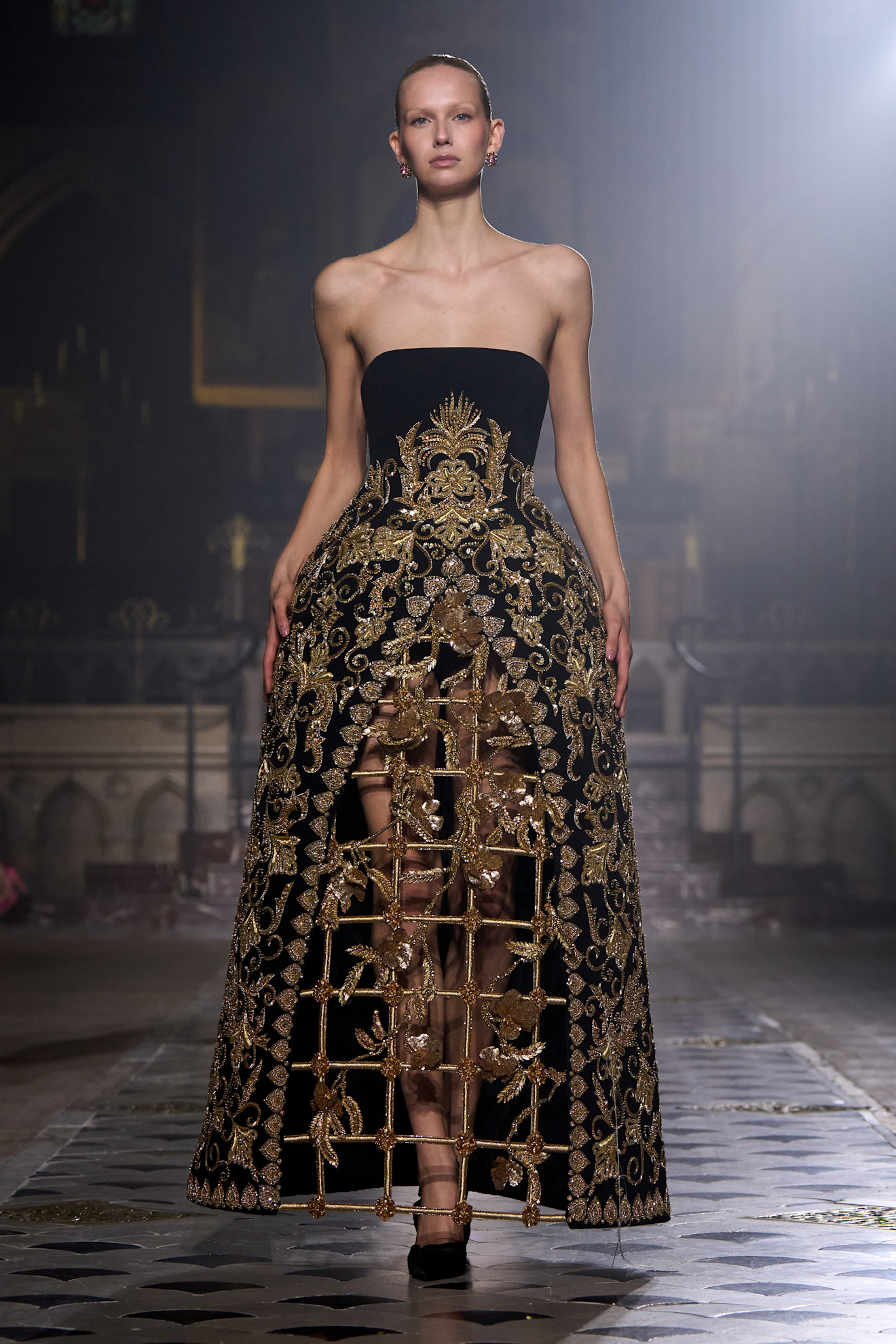 مجموعة George Hobeika للأزياء الراقية لربيع وصيف 2026