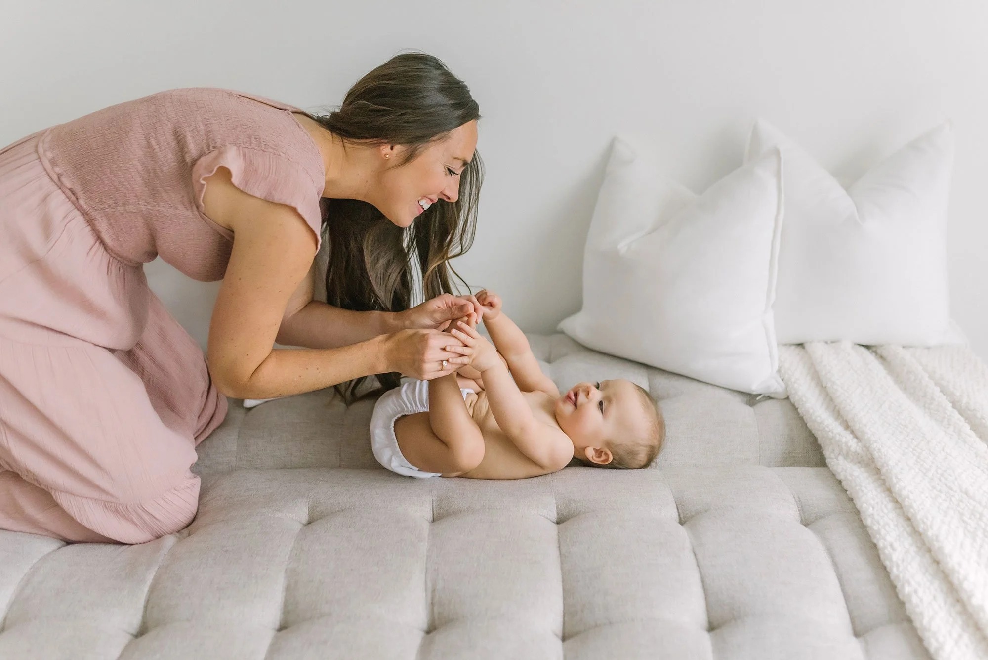 7 نصائح للاستمتاع بالأمومة