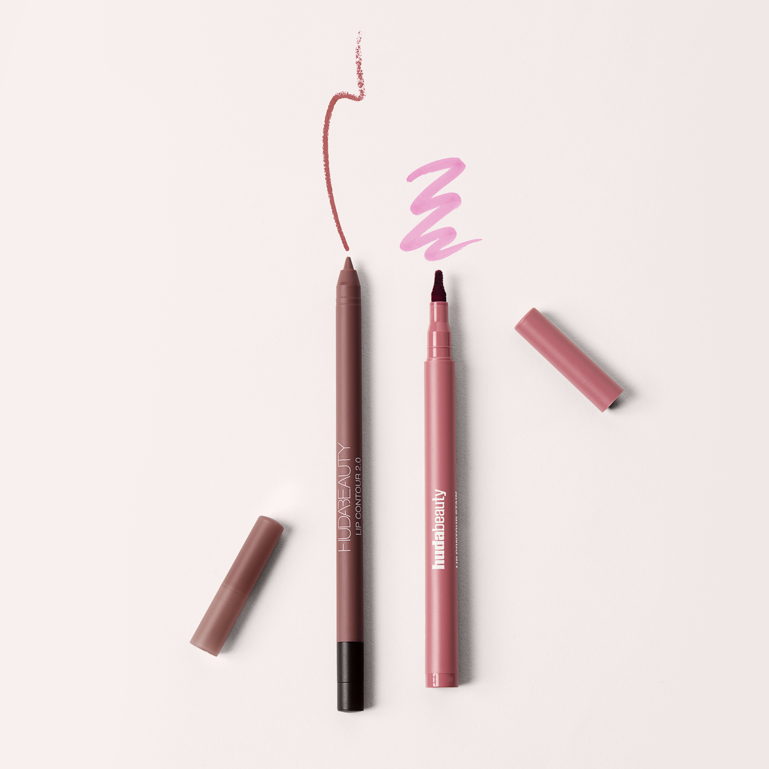 ​  قلم تحديد الشفاه الملوّن LIP CONTOUR  لشفاه محدّدة بسهولة  ​
