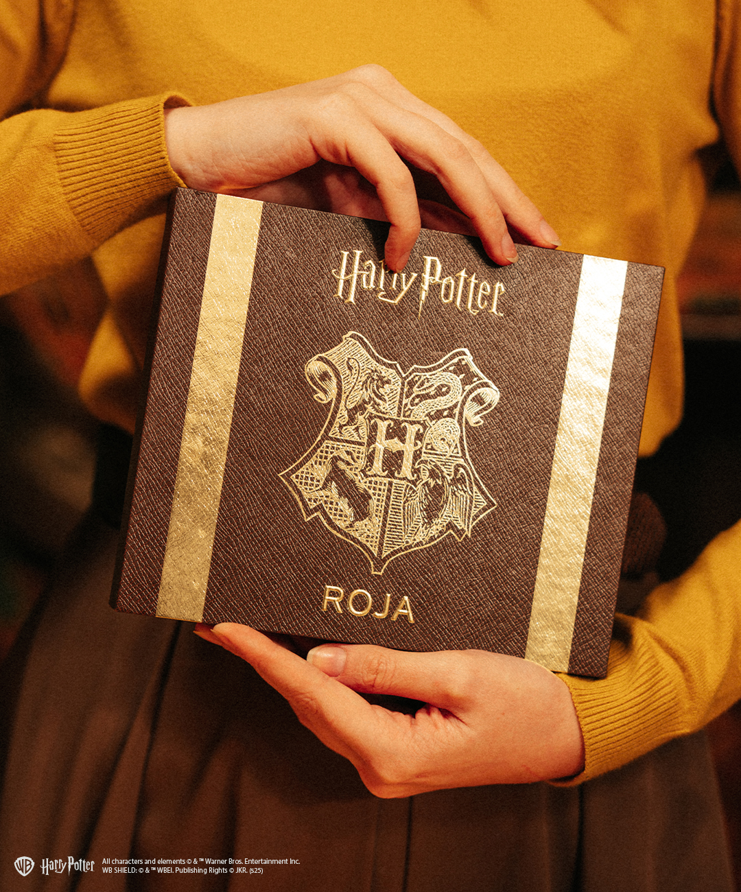 انطلاقًا من روح الفخامة البريطانية الأصيلة، تُطل "روجا لندن" بإصدارين محدودين مستوحَيَيْن من عالم هاري بوتر، بالتعاون مع وارنر براذرز ديسكفري جلوبال كونسيومر برودكتس.