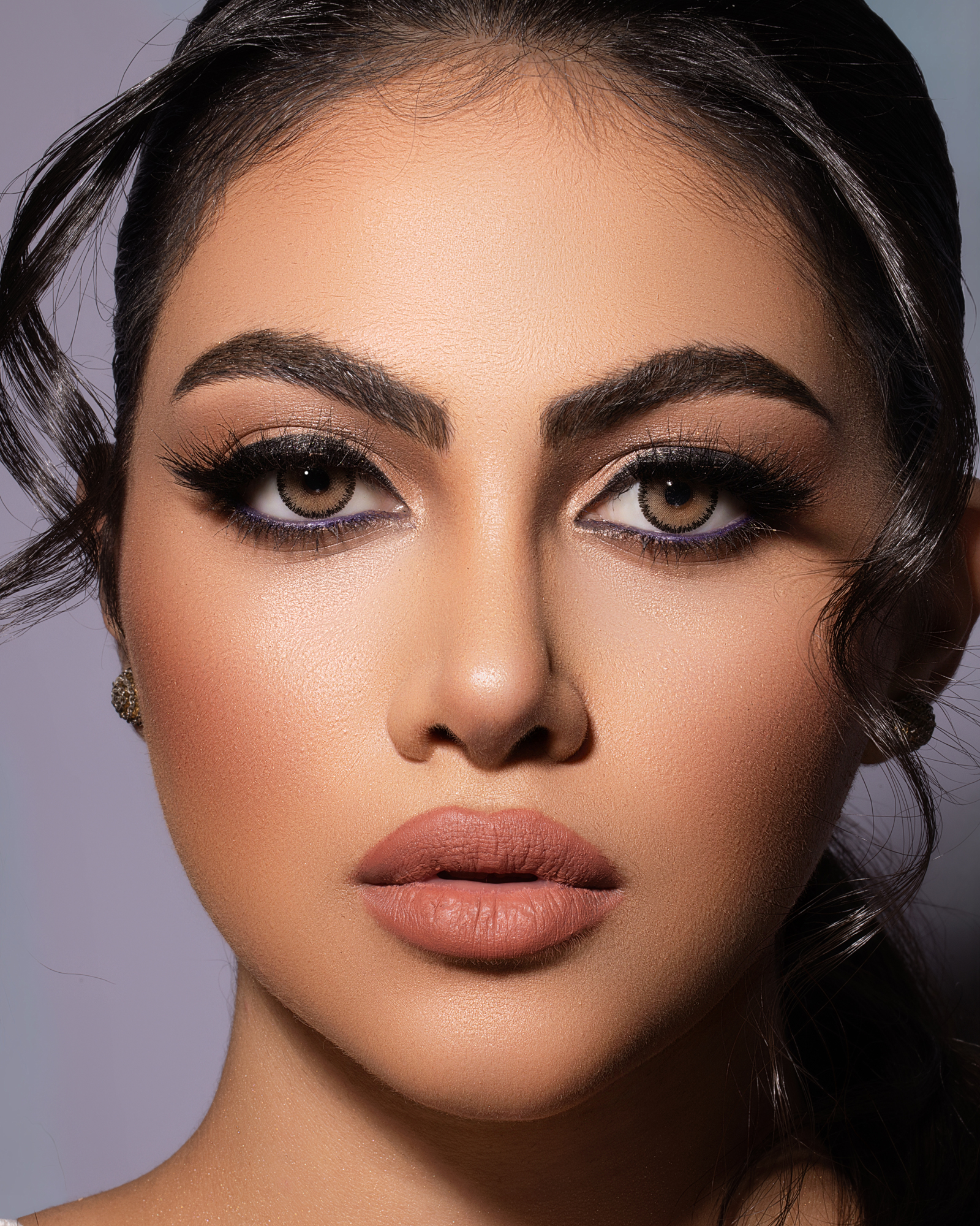 مكياج بأنامل خبير التجميل ديمتري سليم