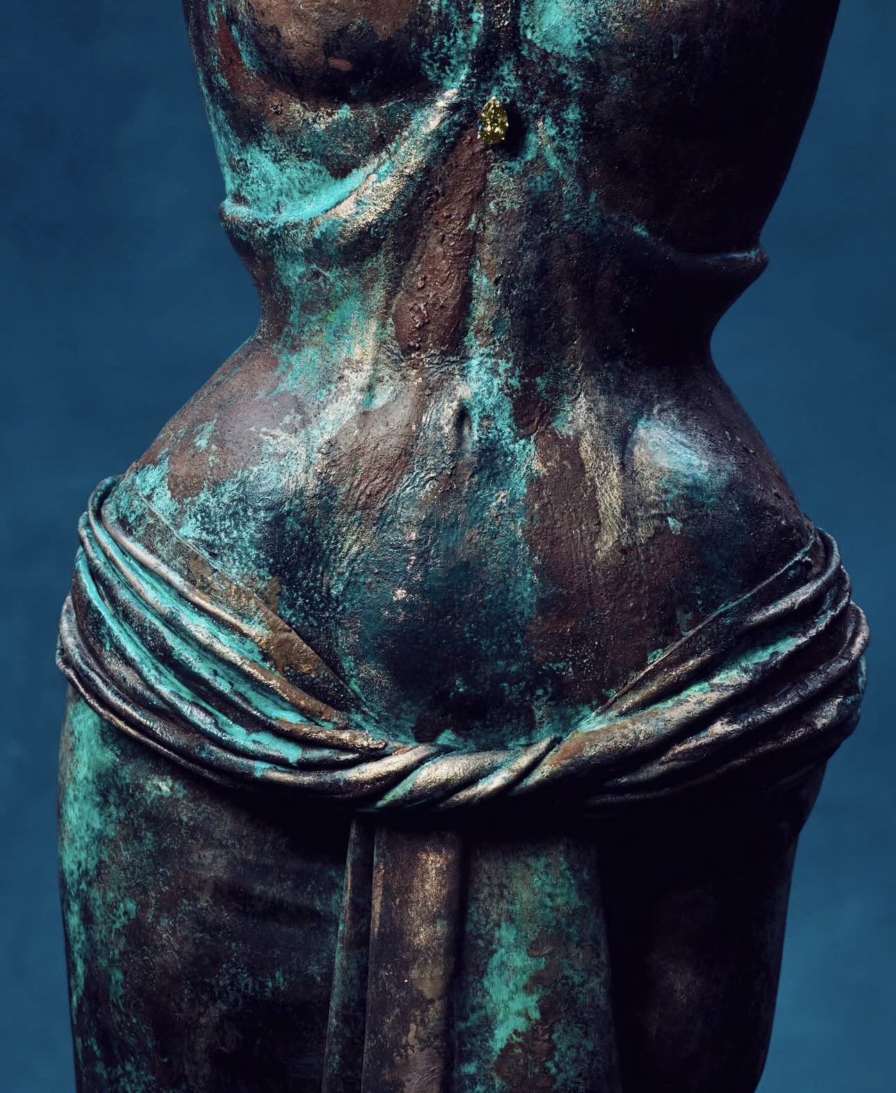 "أنانيا" بتصميم خاص من Ashi Studio