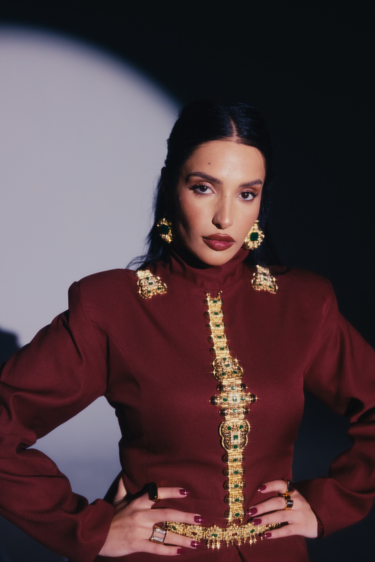 إيناز