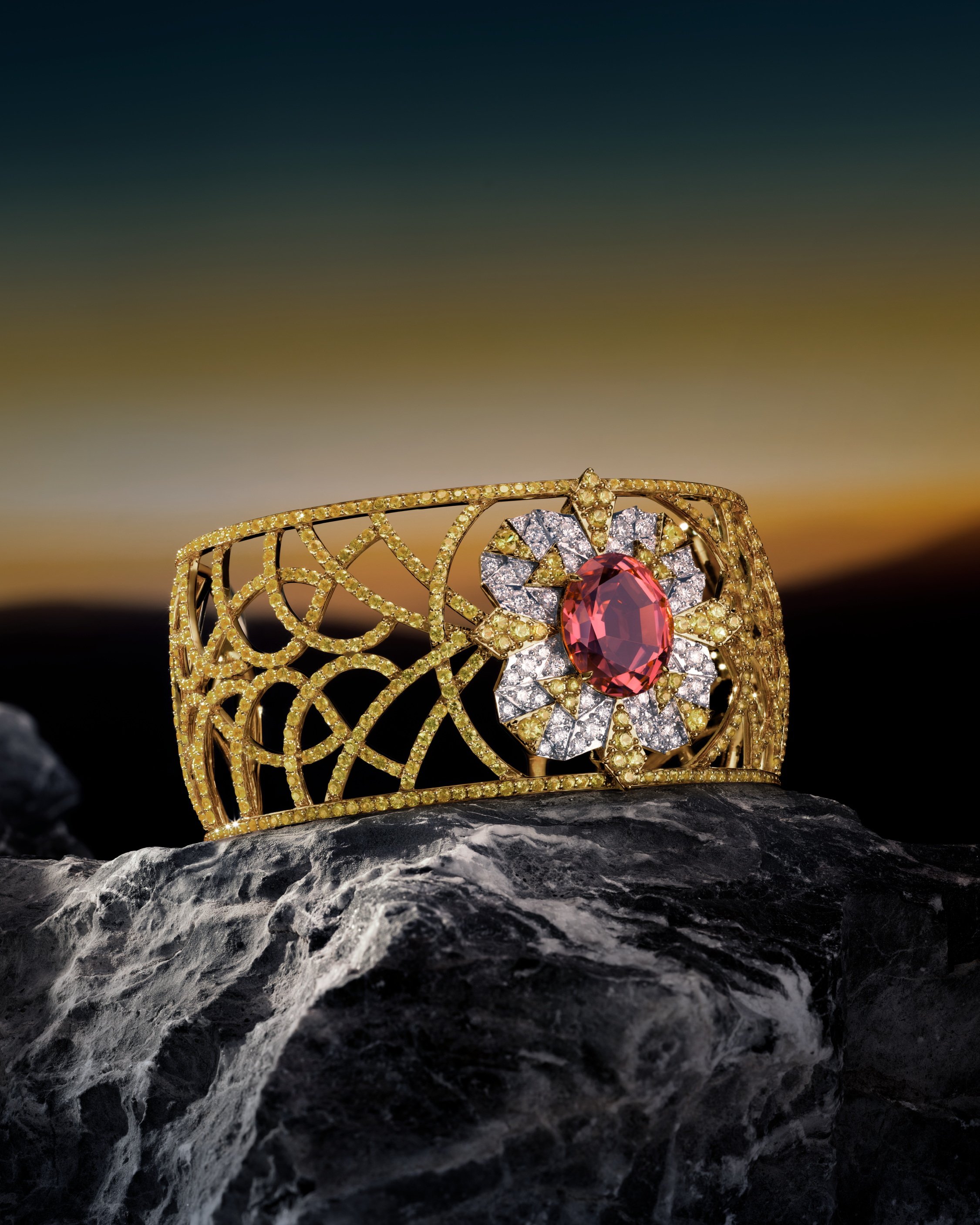 سوار Illuminated Legacy