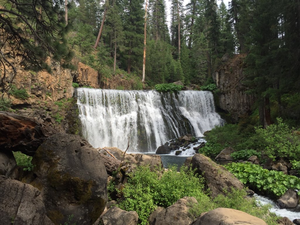 كاليفورنيا، سيسكيو، شلالات ماكلاود، الولايات المتحدة الأمريكية - حقوق الصورة: Discover Siskiyou