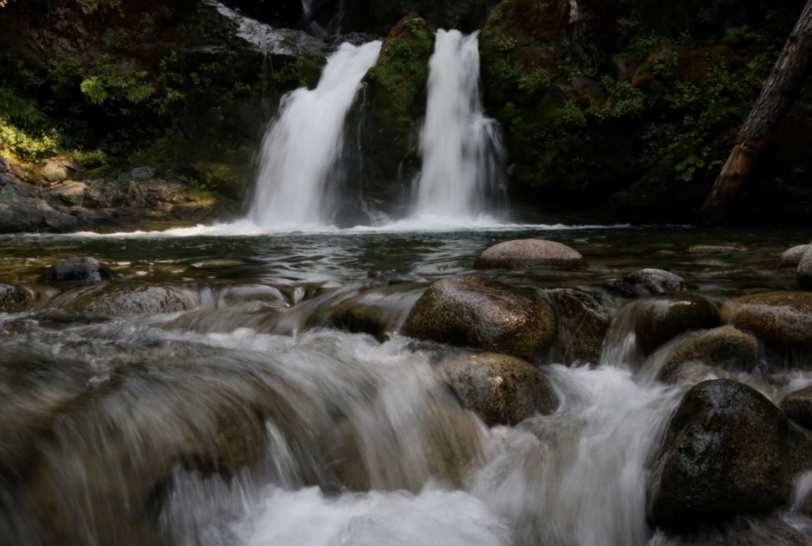 كاليفورنيا، سيسكيو، شلالات أوكونوم، الولايات المتحدة الأمريكية - حقوق الصورة: Discover Siskiyou