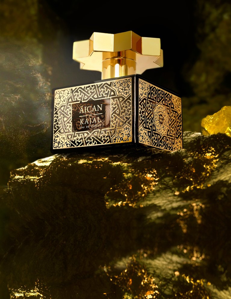 عطر جديد من دار "Kajal" يفوح بعبير الذهب