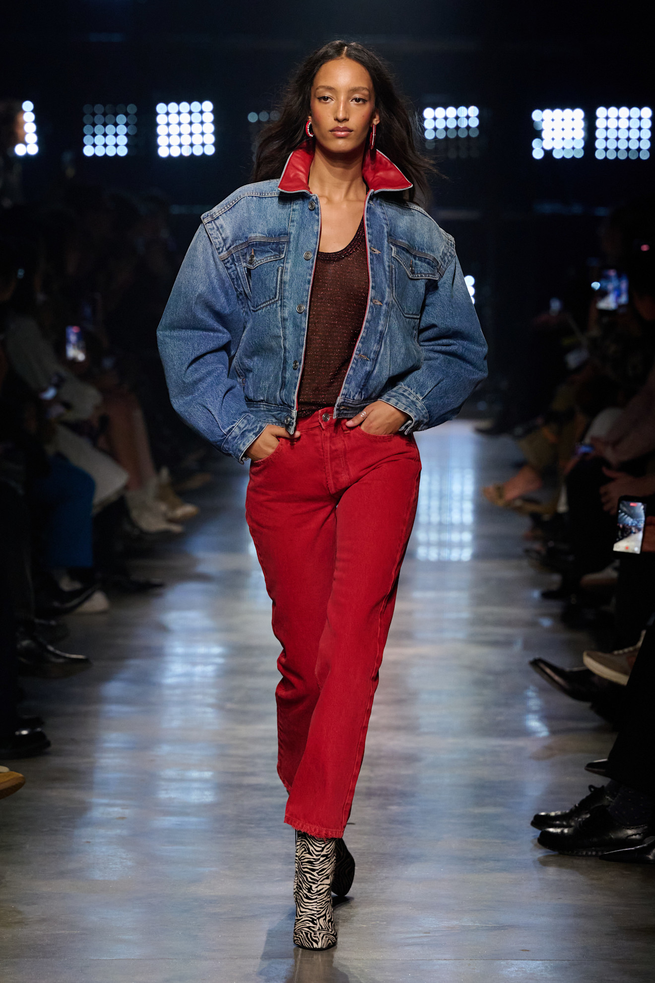 Isabel Marant جينز أحمر من