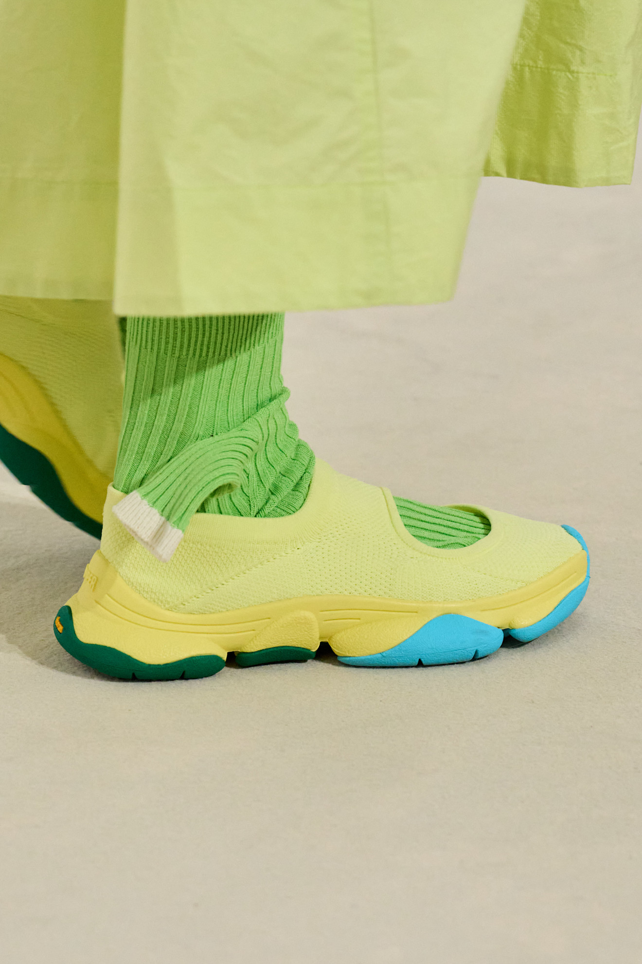 Issey Miyake حذاء فاخر من