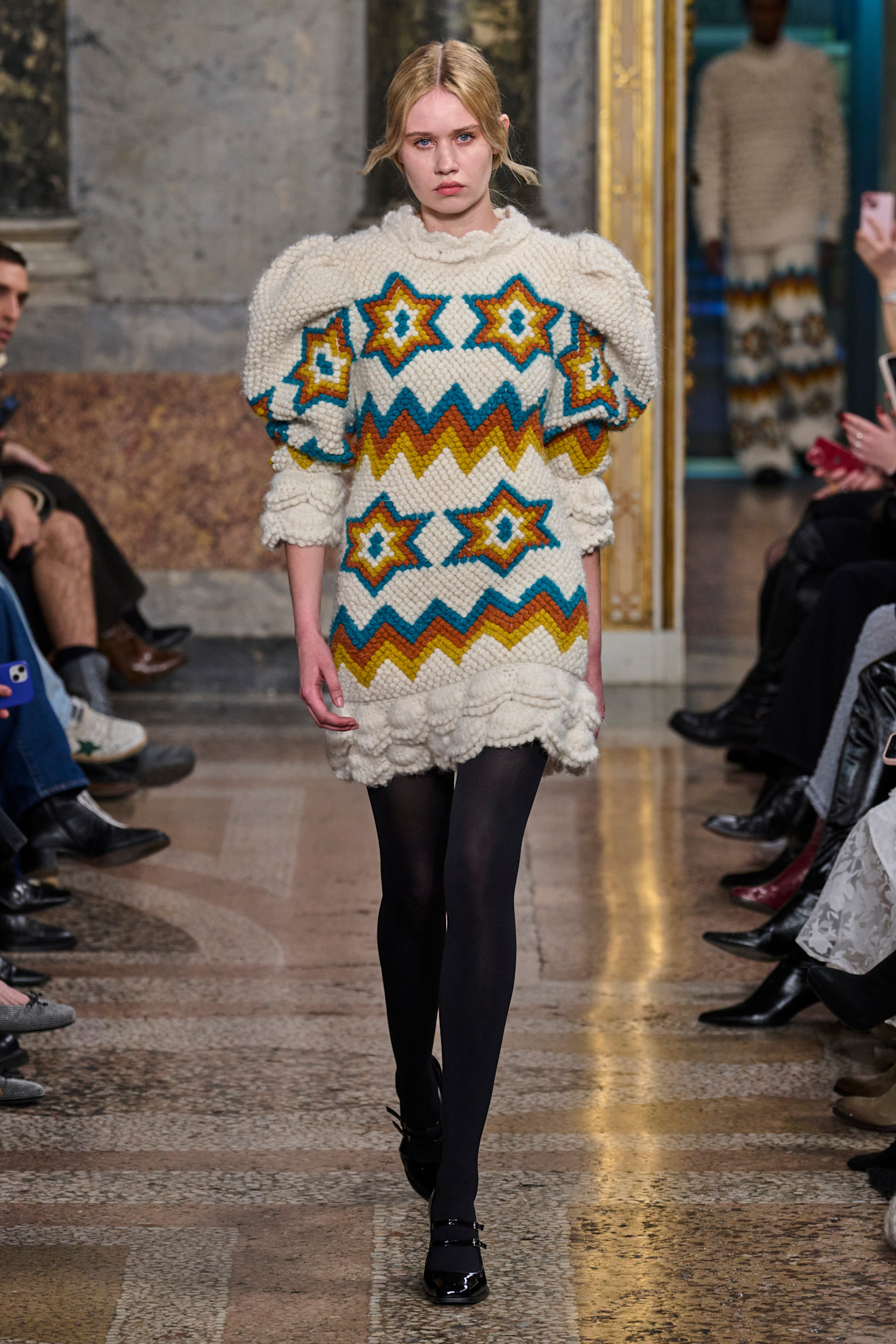 J Salinasفستان صوف قصير بنقشات مميزة