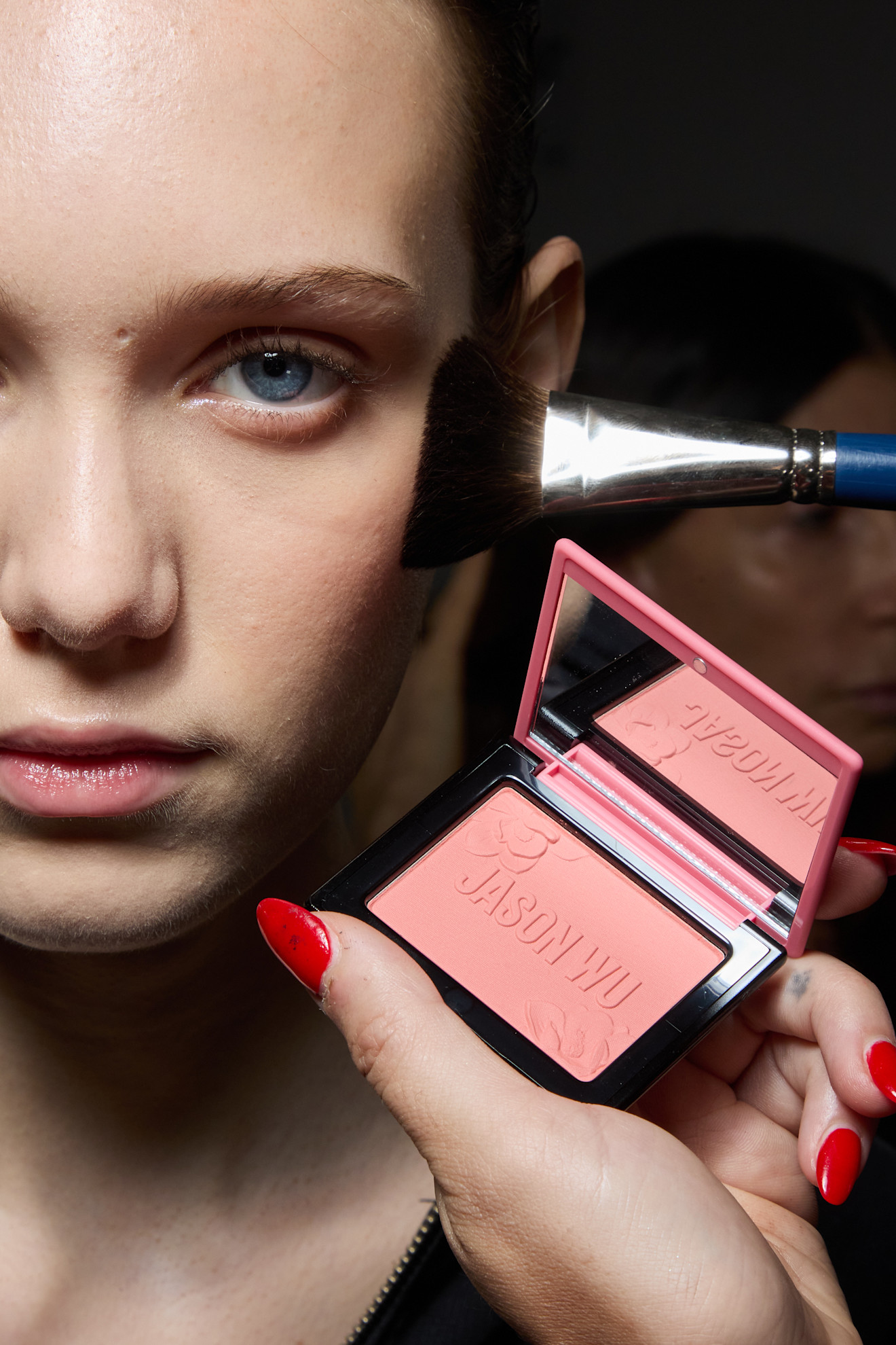 Blush بلون مشمشي