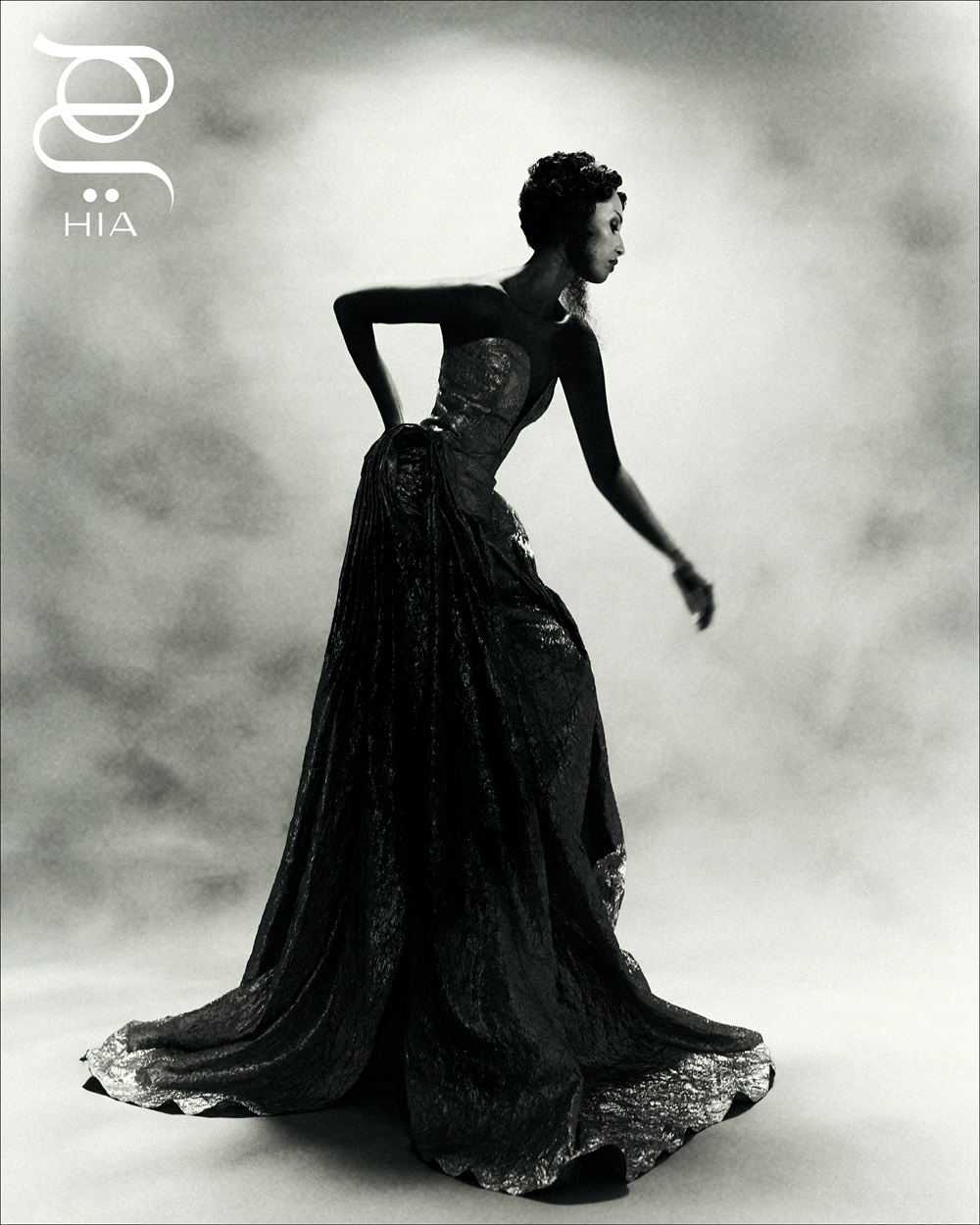 فستان من "روزين باي ديزاينرز آند أس" Rozeen by Designers & Us