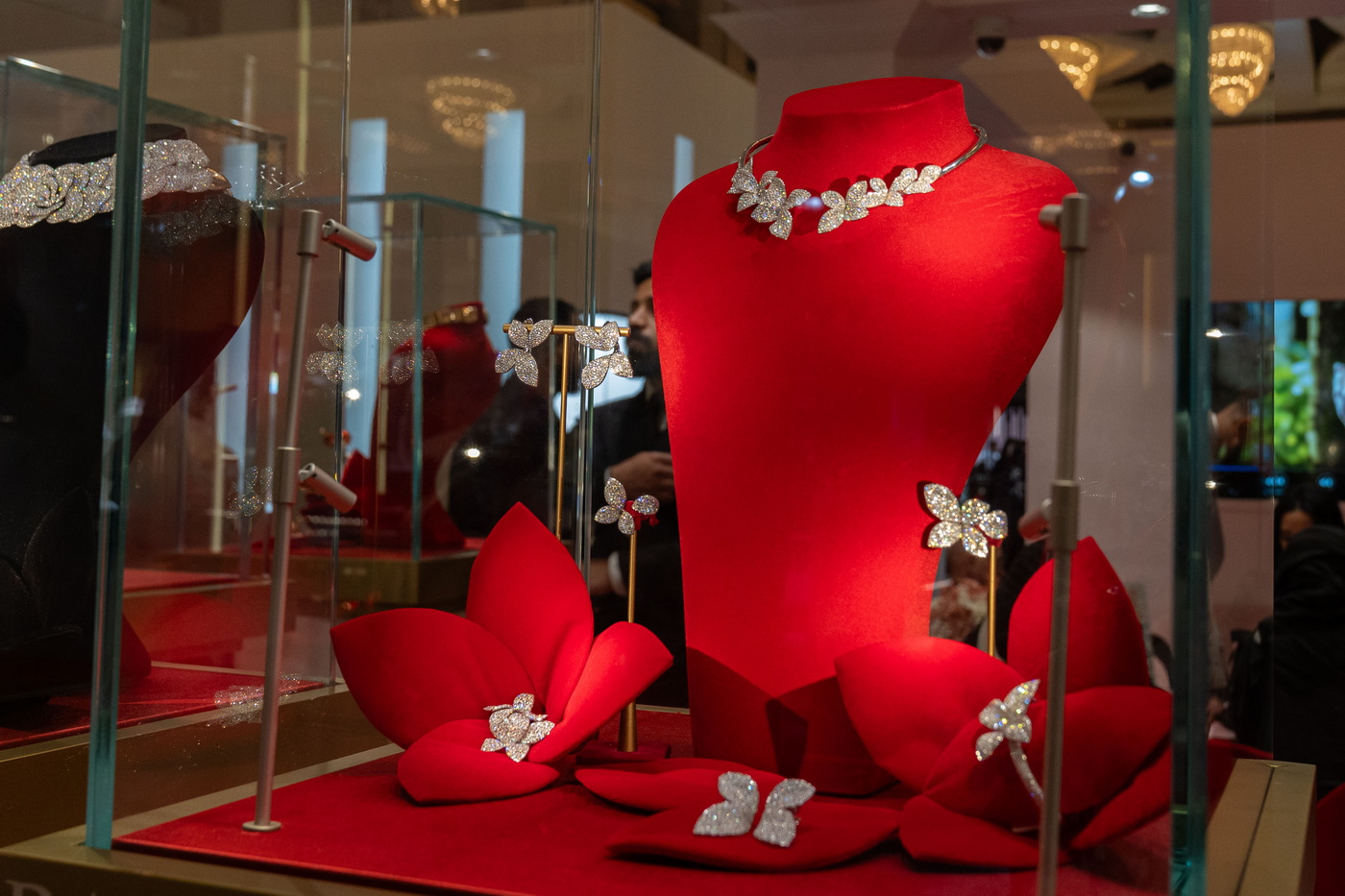 Jewels of the World-Pasquale Bruni