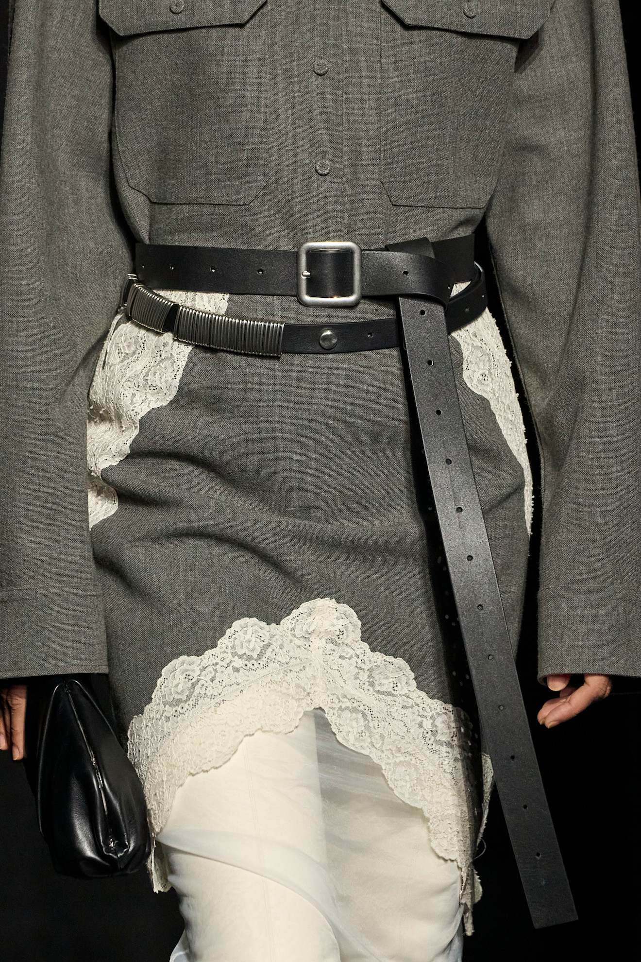 من مجموعة الأزياء الجاهزة jil sander لخريف وشتاء 2025