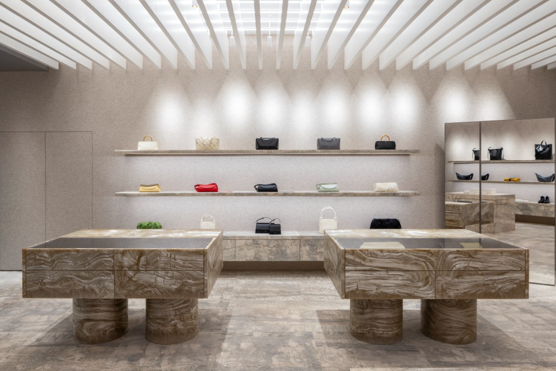 علامة Jil Sander تفتتح متجرها الأول في إمارة دبي ضمن مول الإمارات