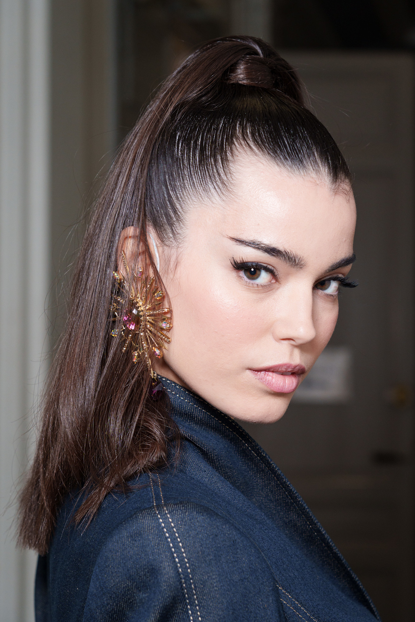 تسريحات شعر ذيل الحصان العالية والطويلة