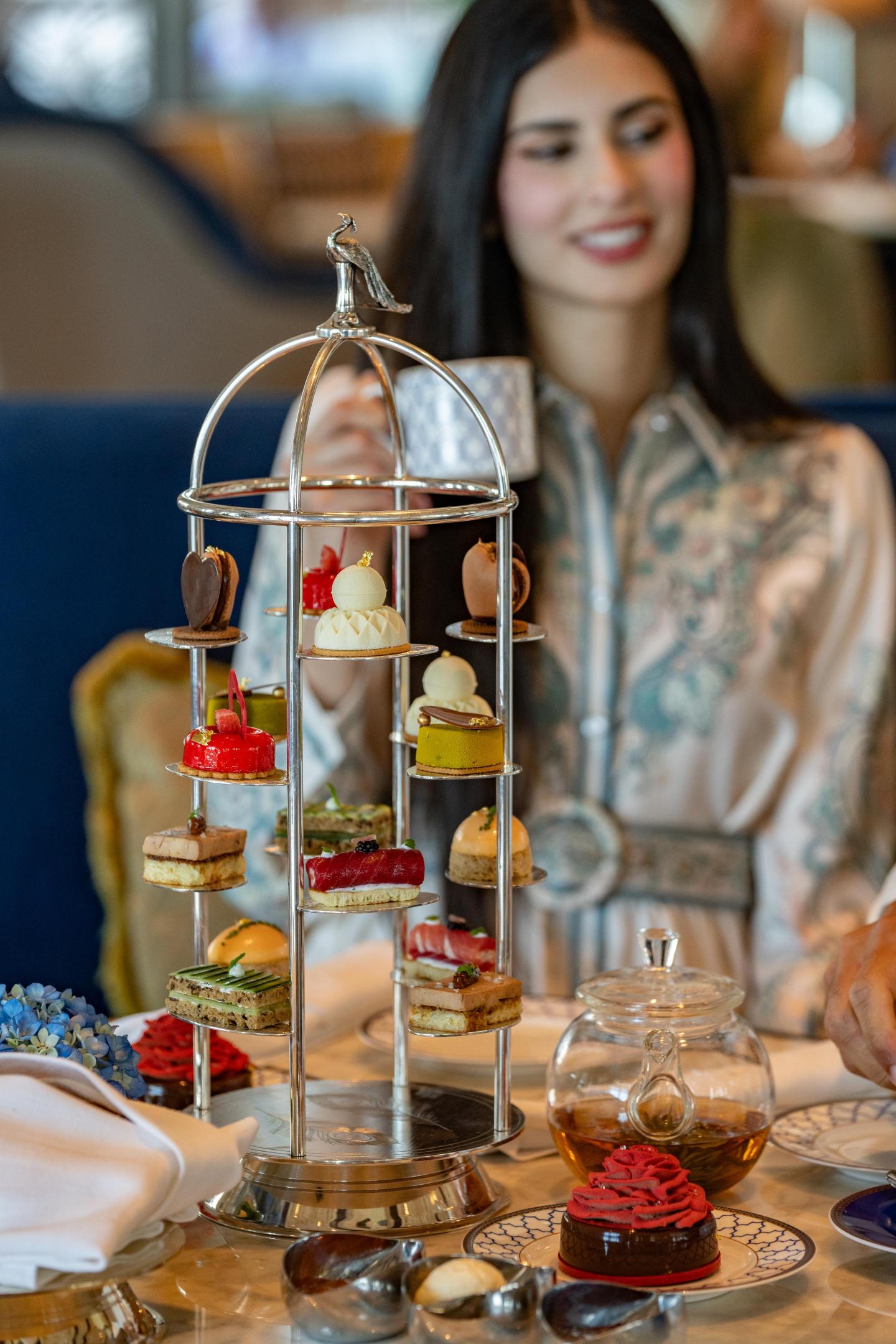 Jumeirah Al Qasr - Al Fayrooz Lounge 