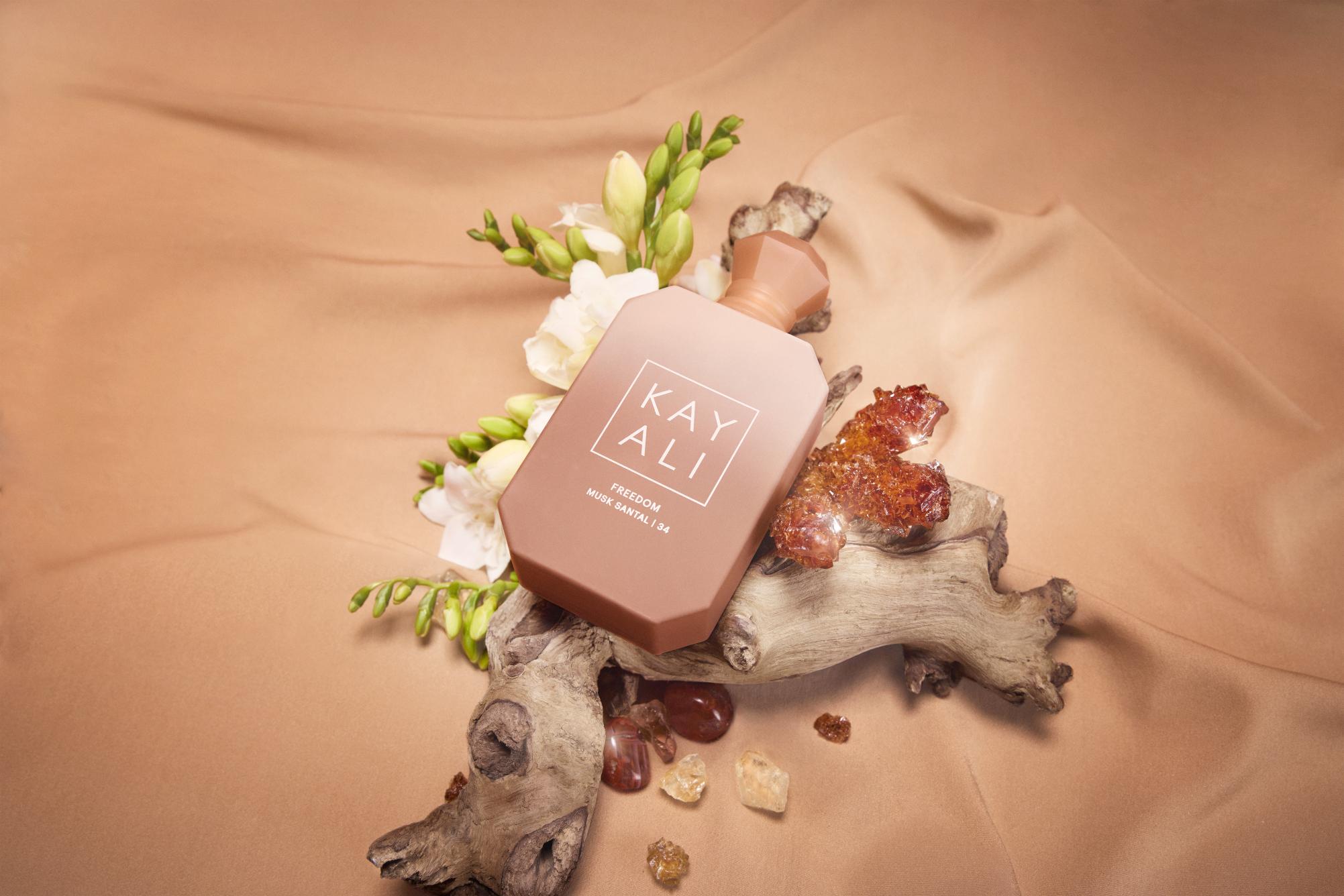 علامة العطور الإماراتية "كايالي" 