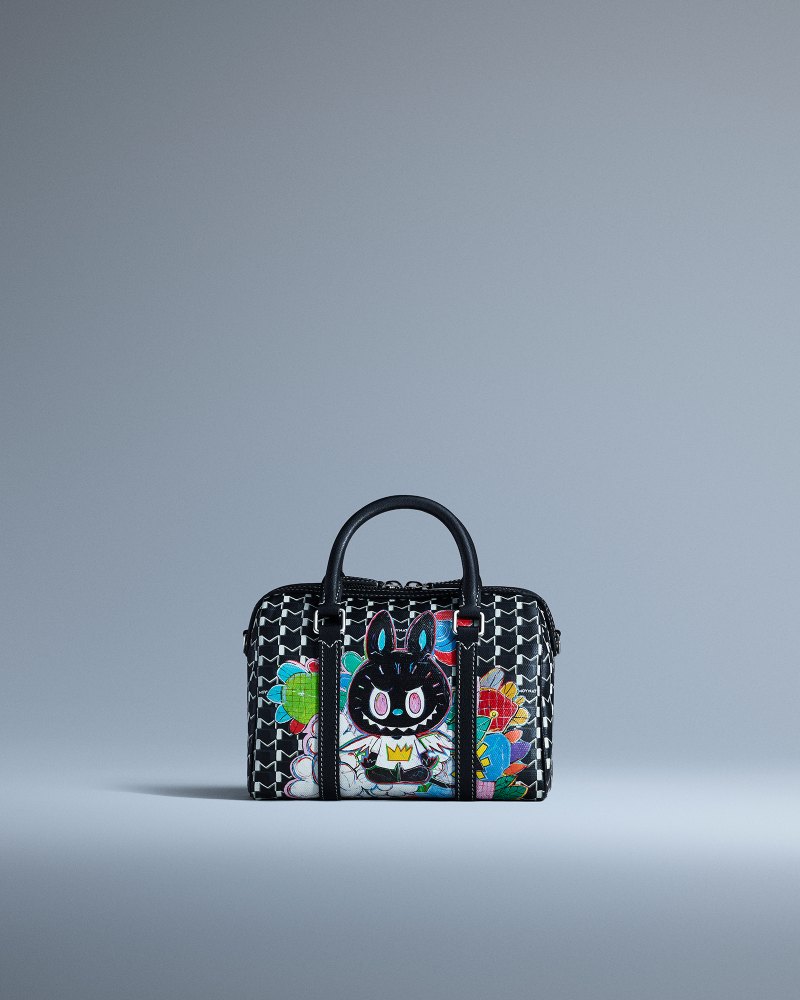 الحقائب الجديدة من المجموعة التعاونية Moynat X Kasing Lung