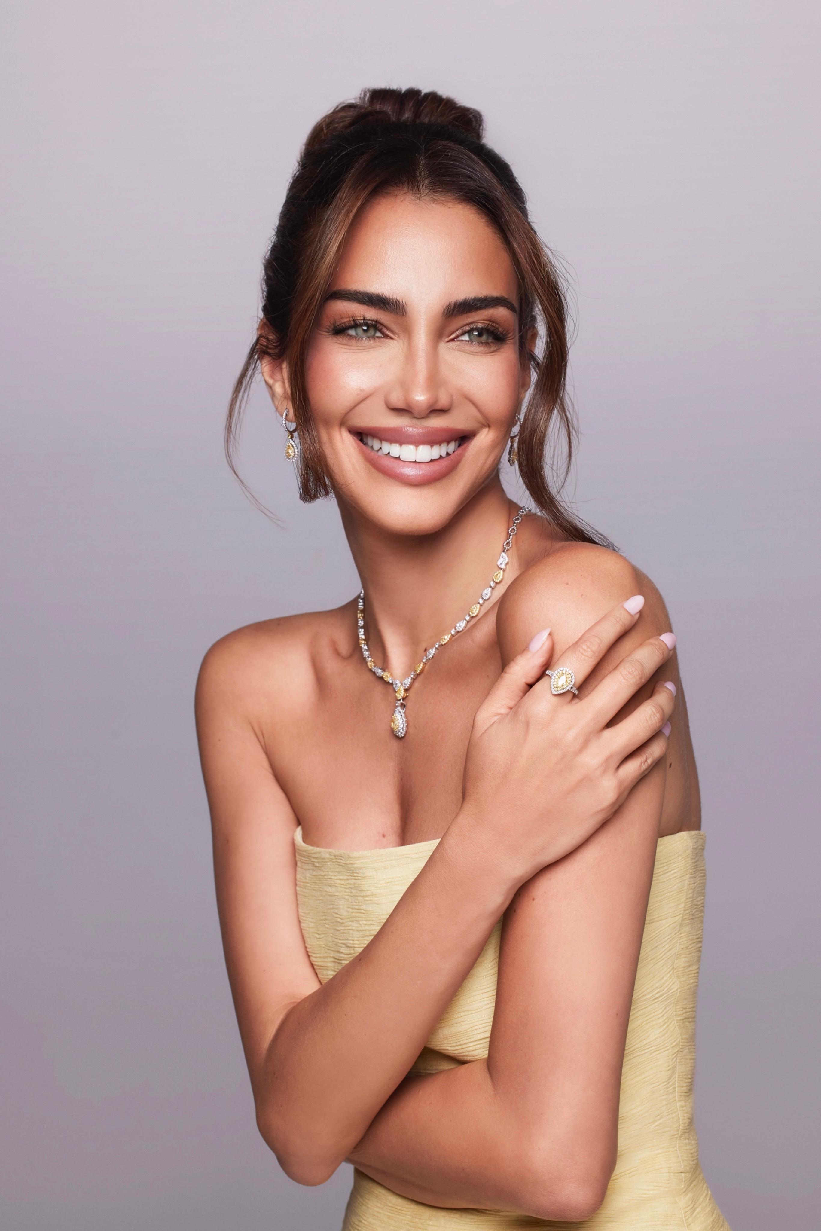 تصاميم مجوهرات Kahawaty Jewels بالأحجار الكريمة الملوّنة