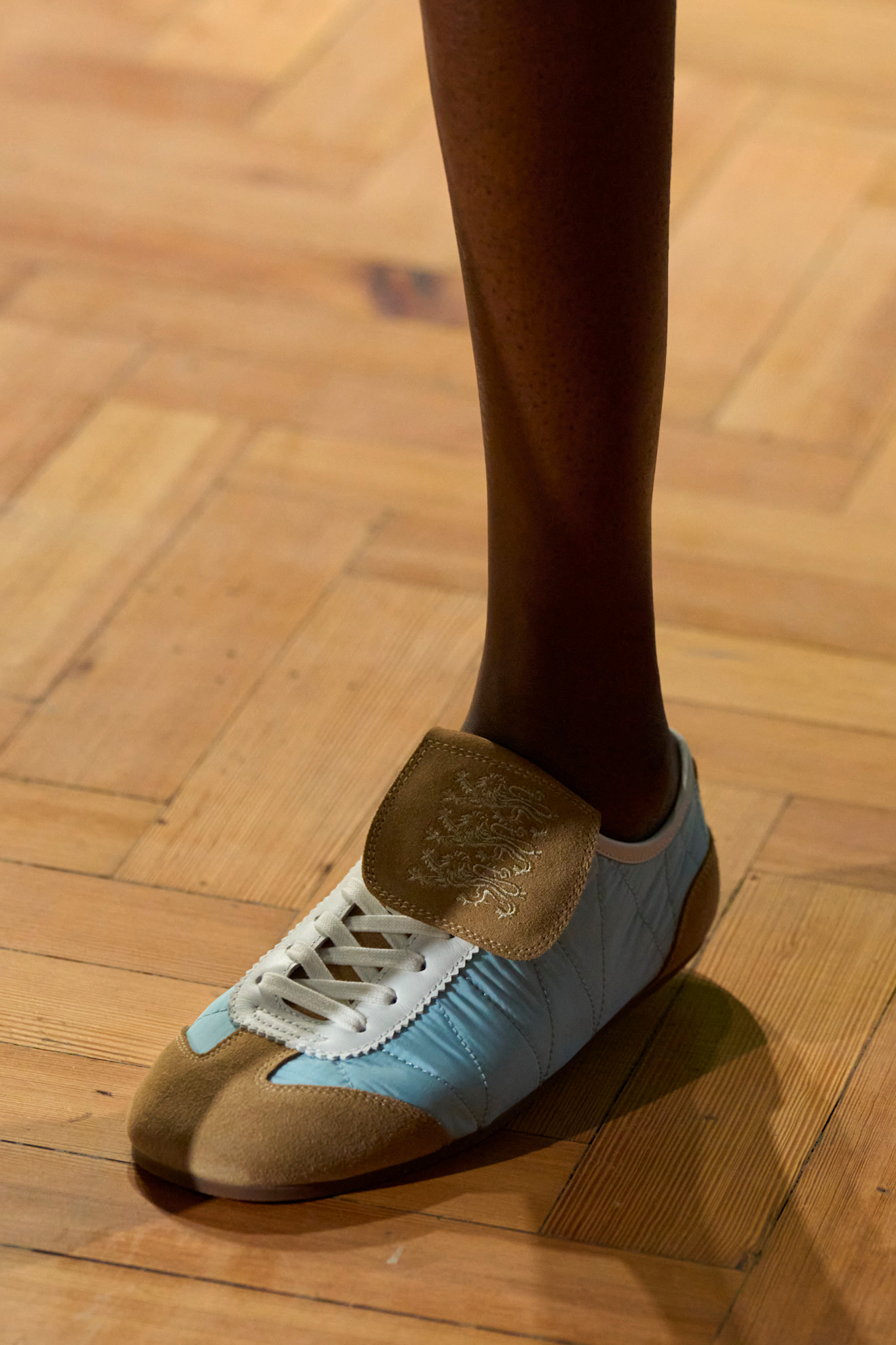 Kent Curwenحذاء رياضي مريح وفاخر من