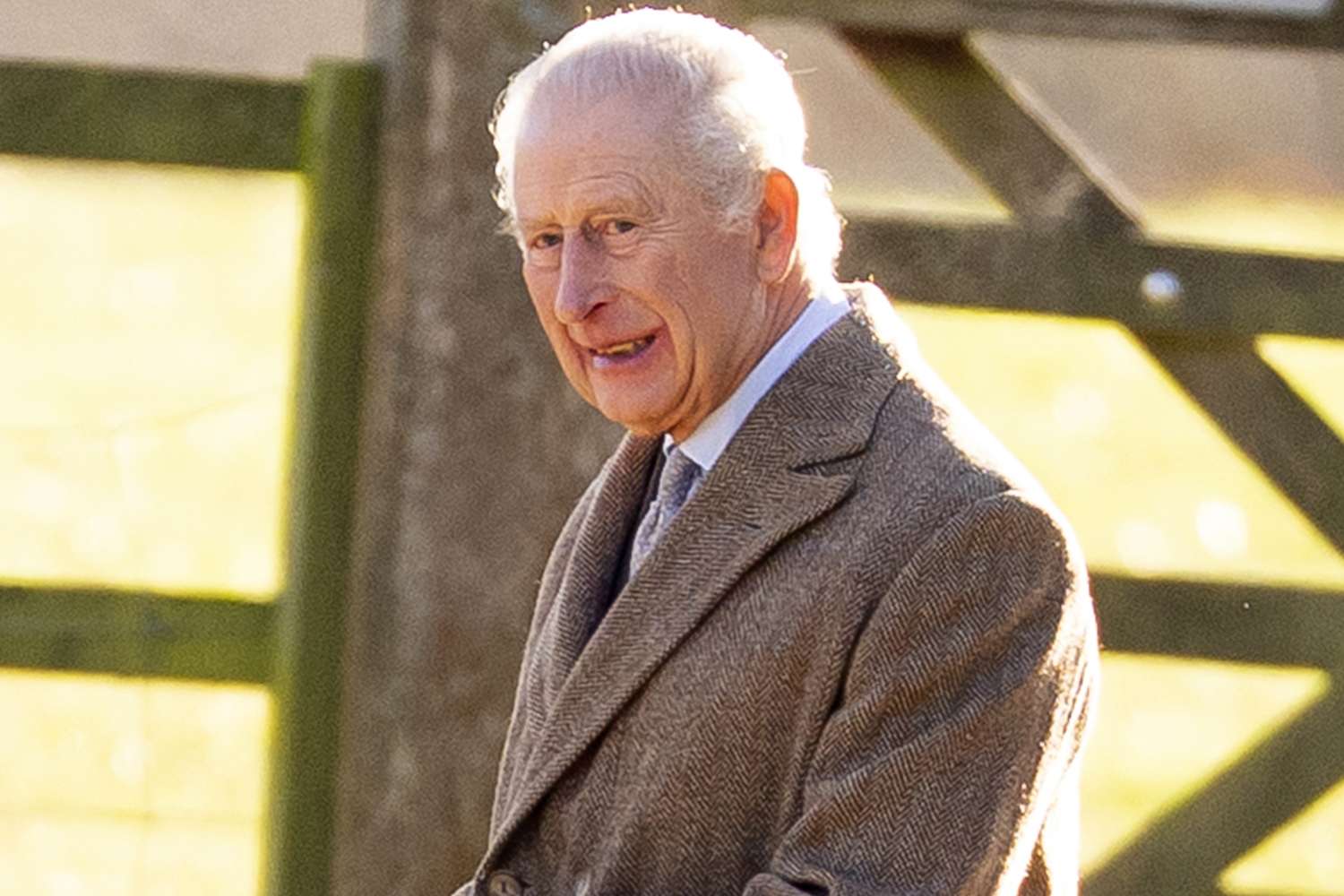 كبار العائلة الملكية البريطانية يتوجهون إلى اسكتلندا مع وصول هاري إلى لندن