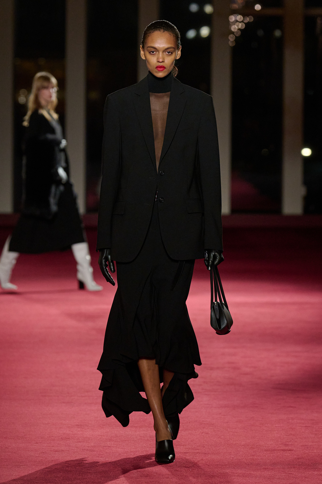 عرض الأزياء الجاهزة لخريف 2026 من Michael Kors